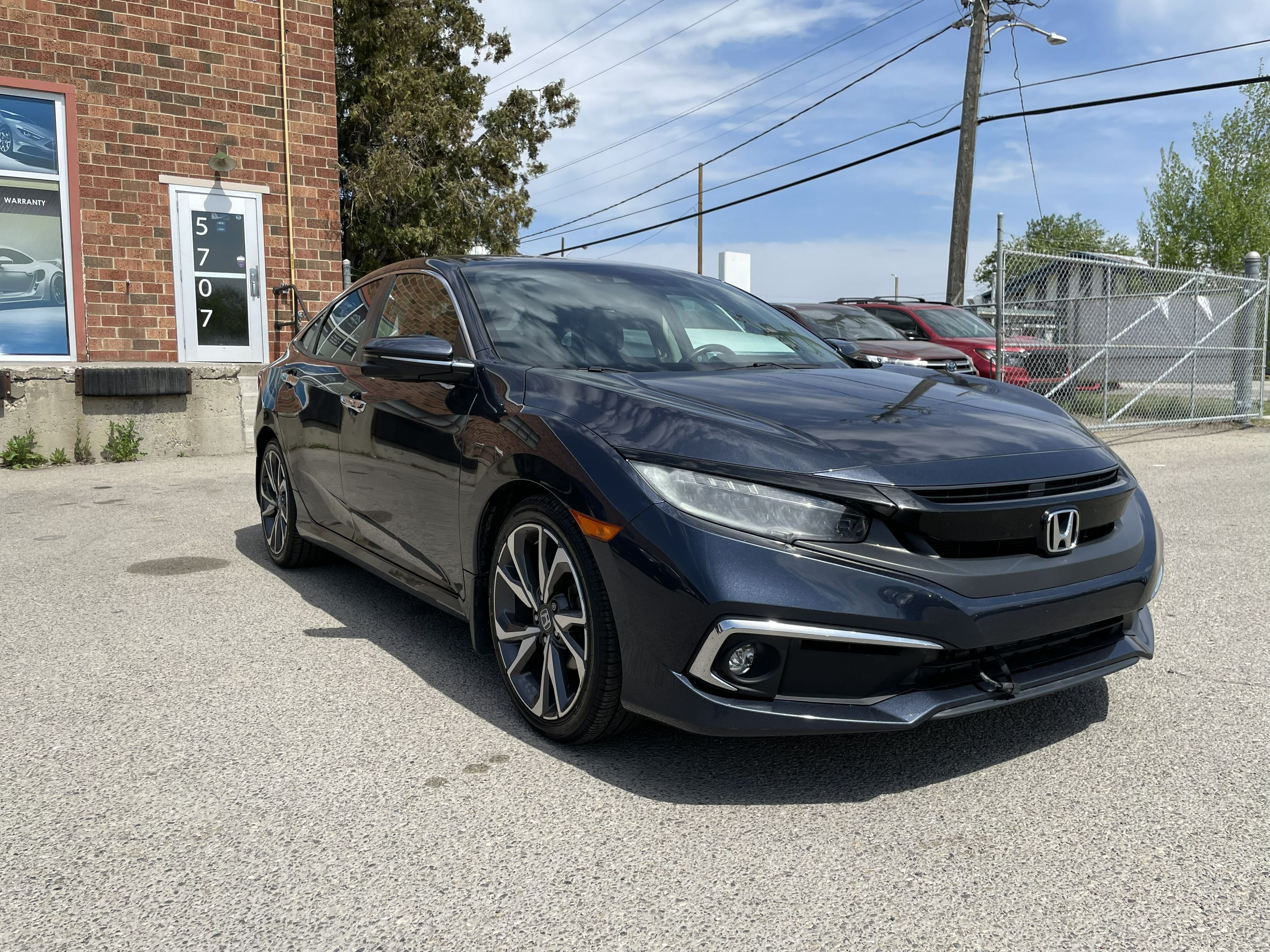 2019 Honda Civic Sedan Touring - Image 3