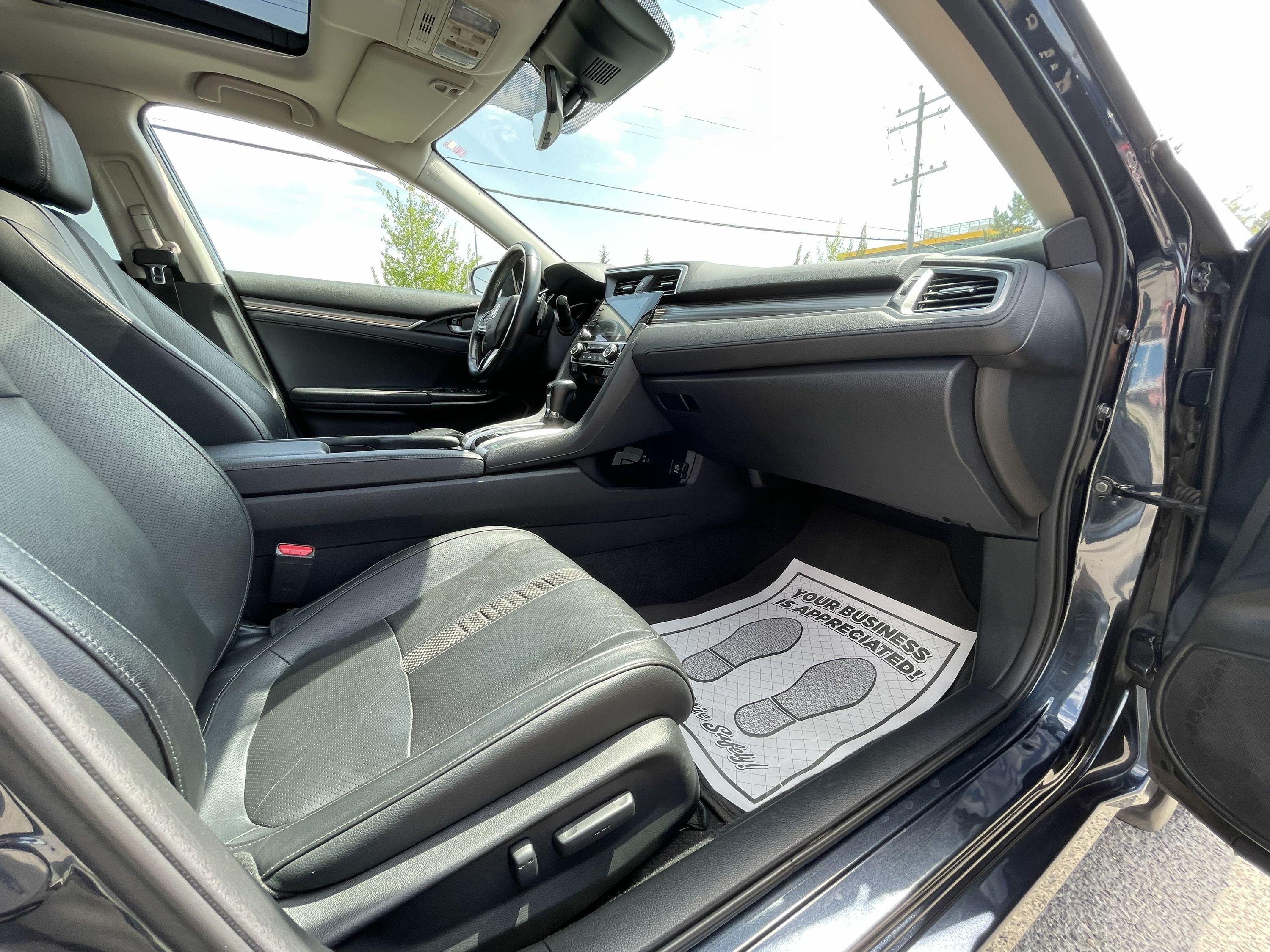 2019 Honda Civic Sedan Touring - Image 23