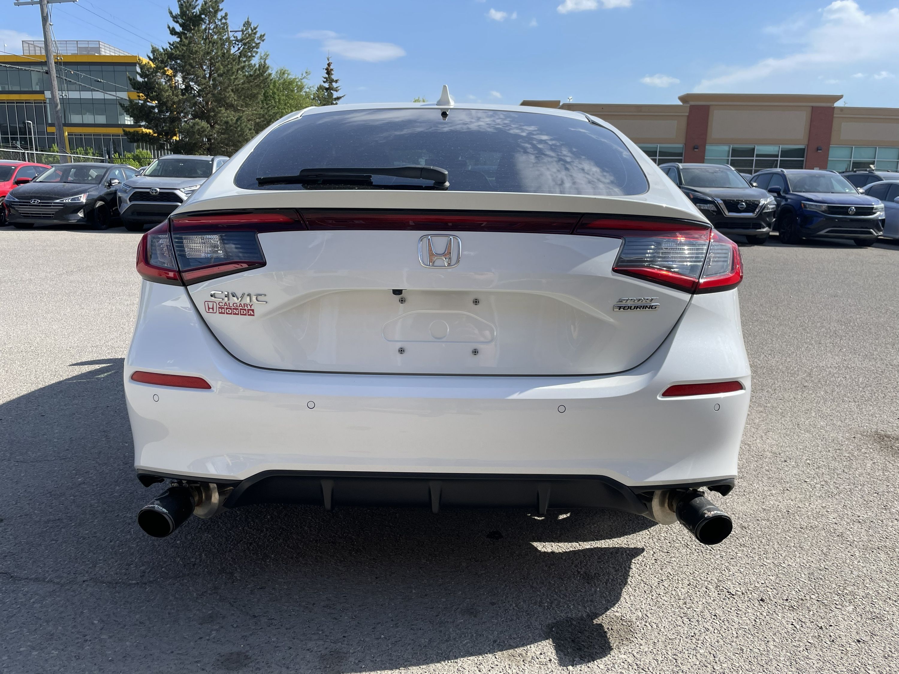 2022 Honda Civic Hatchback Sport Touring - Image 6