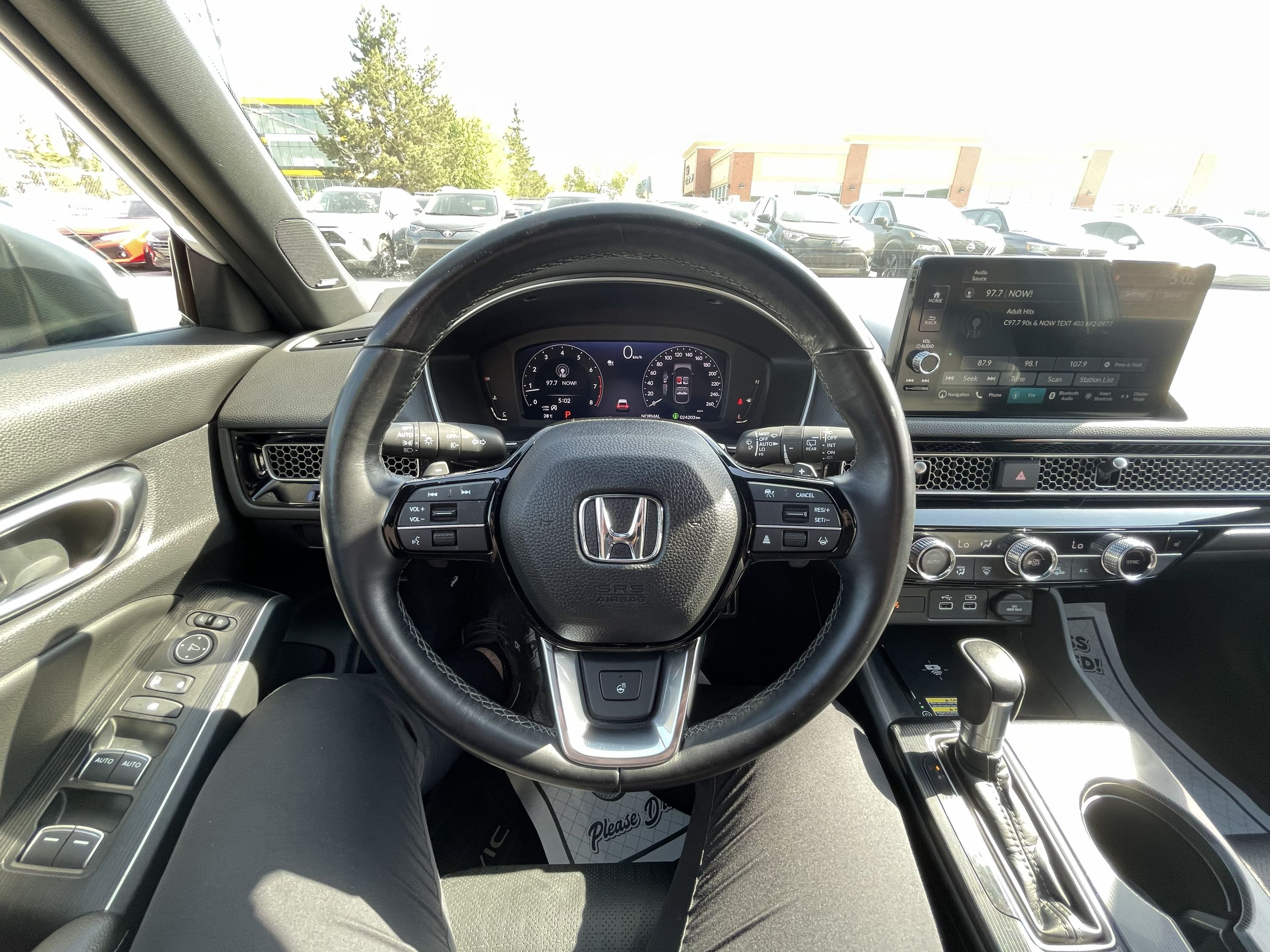 2022 Honda Civic Hatchback Sport Touring - Image 17