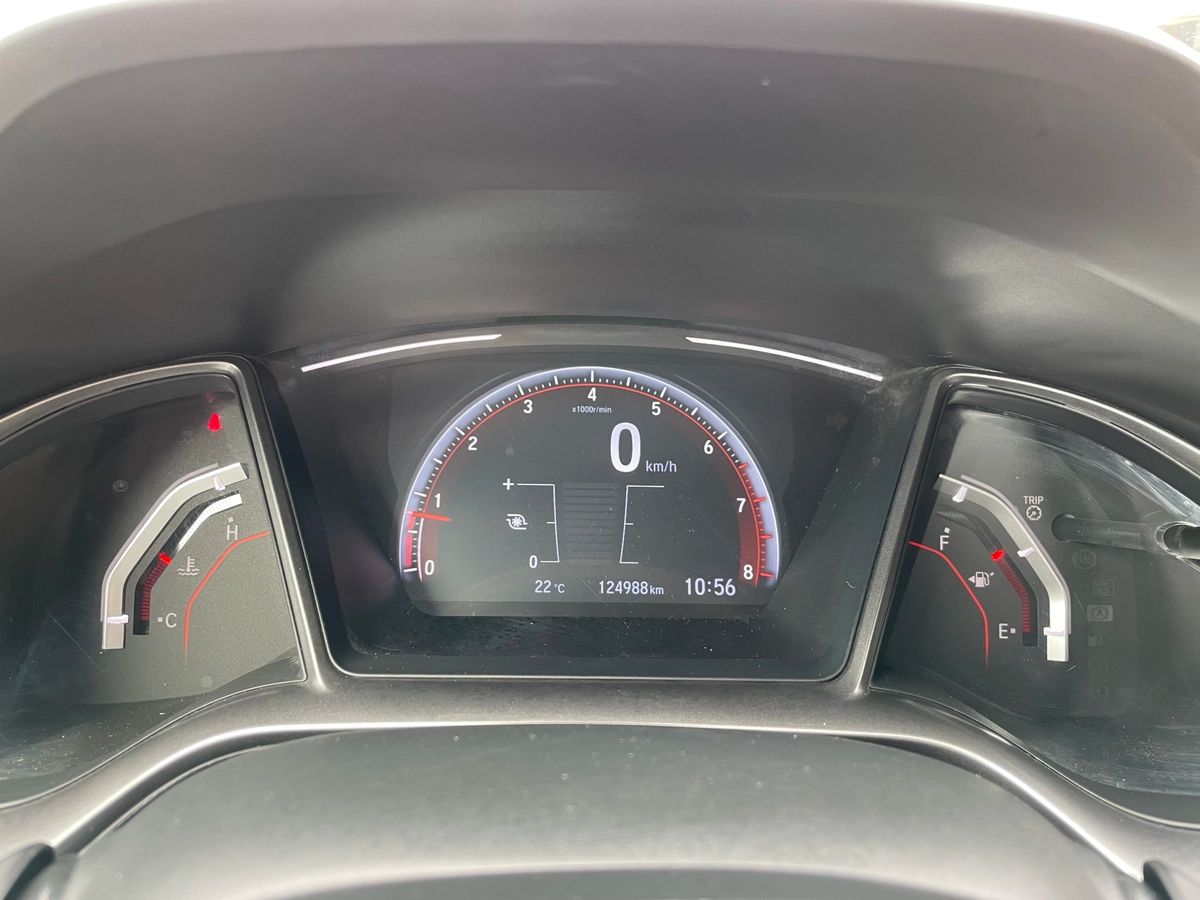 2020 Honda Civic Hatchback Sport - Image 10