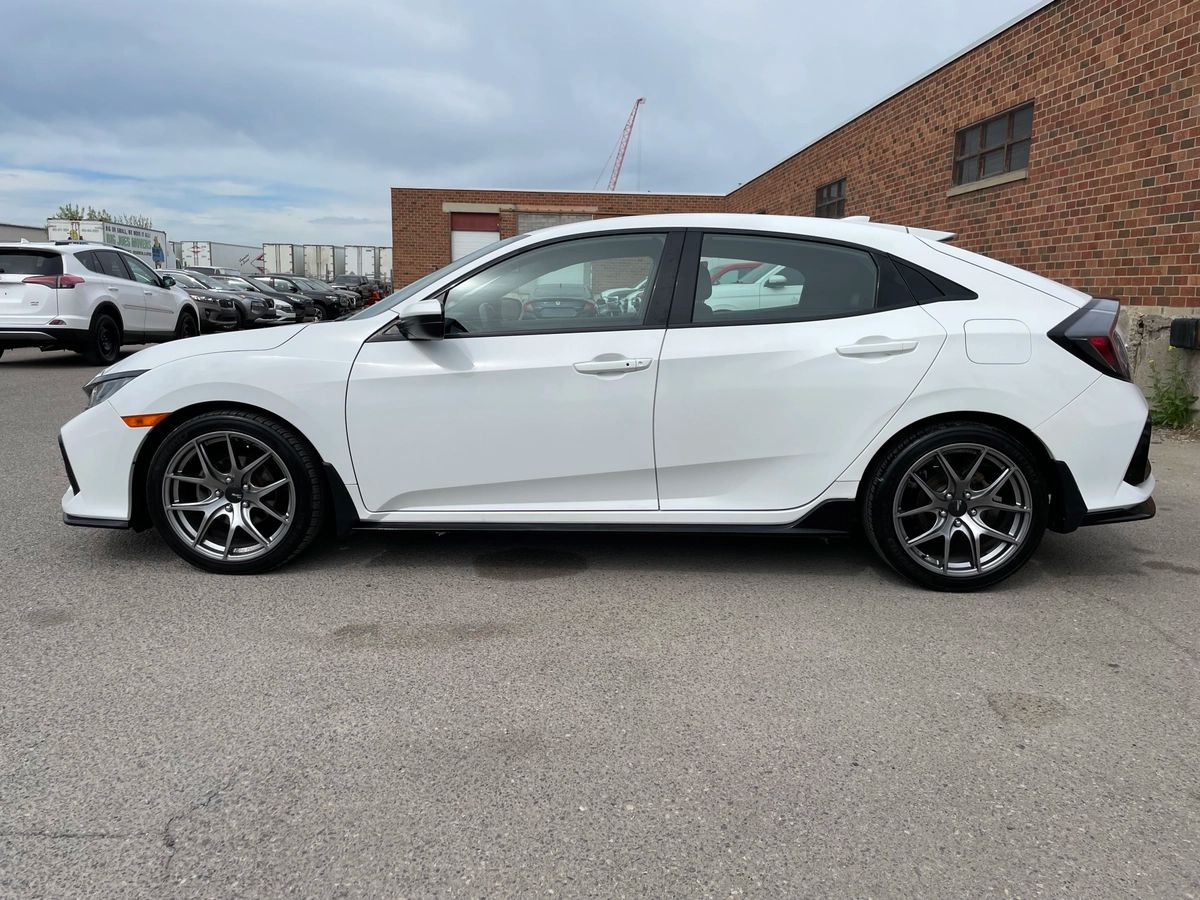 2020 Honda Civic Hatchback Sport - Image 9