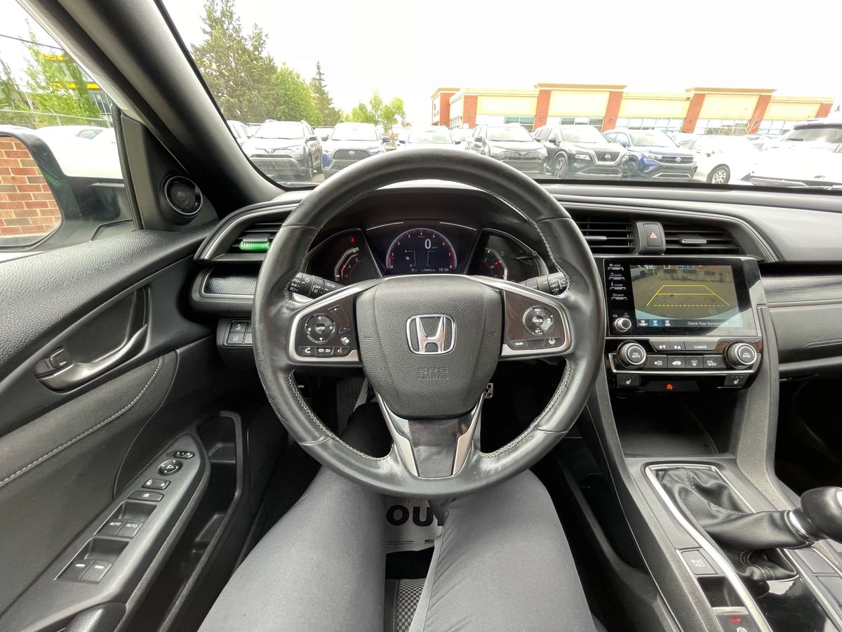2020 Honda Civic Hatchback Sport - Image 26