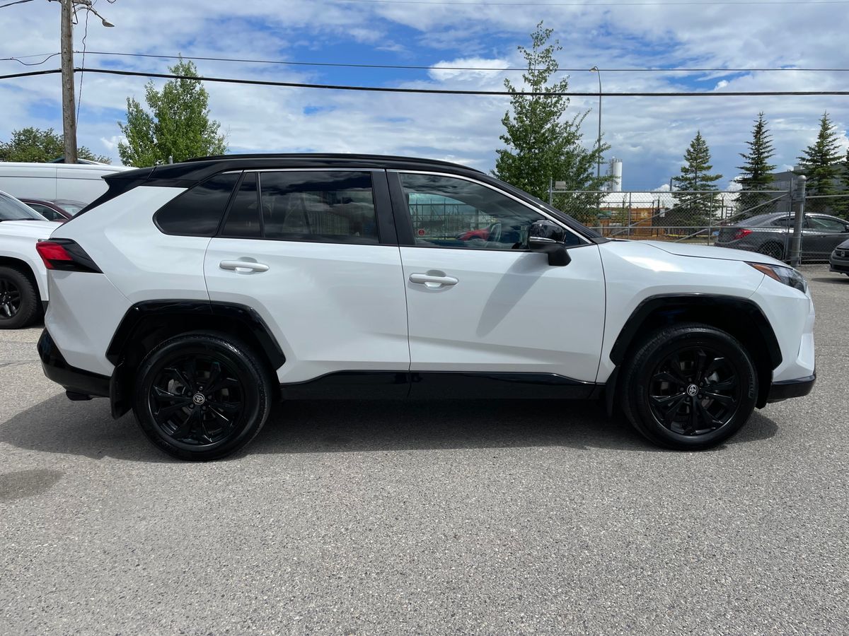 2023 Toyota RAV4 Hybrid - Image 6