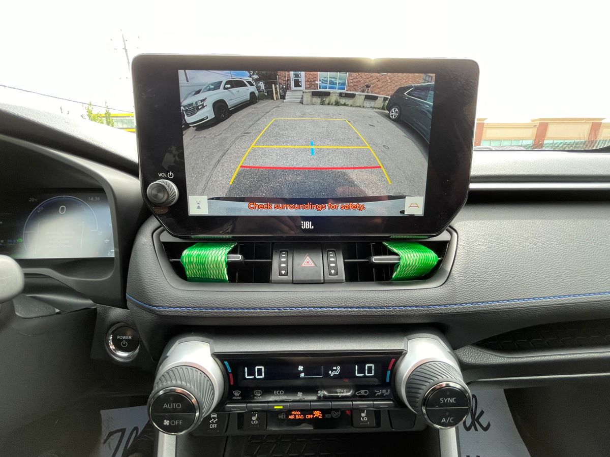 2023 Toyota RAV4 Hybrid - Image 31