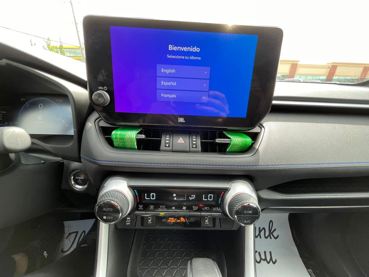 2023 Toyota RAV4 Hybrid - Image 28
