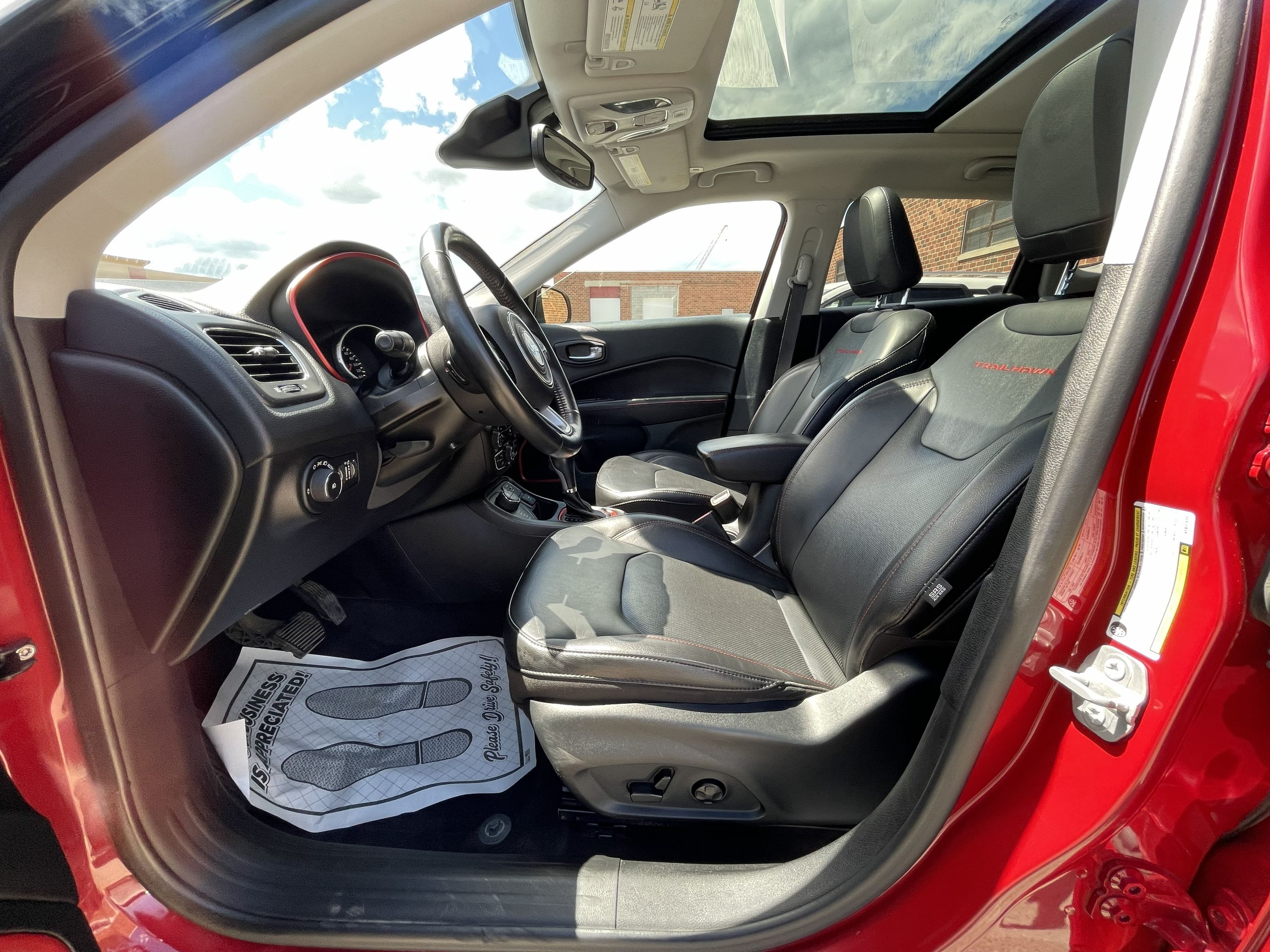 2019 Jeep Compass - Image 12