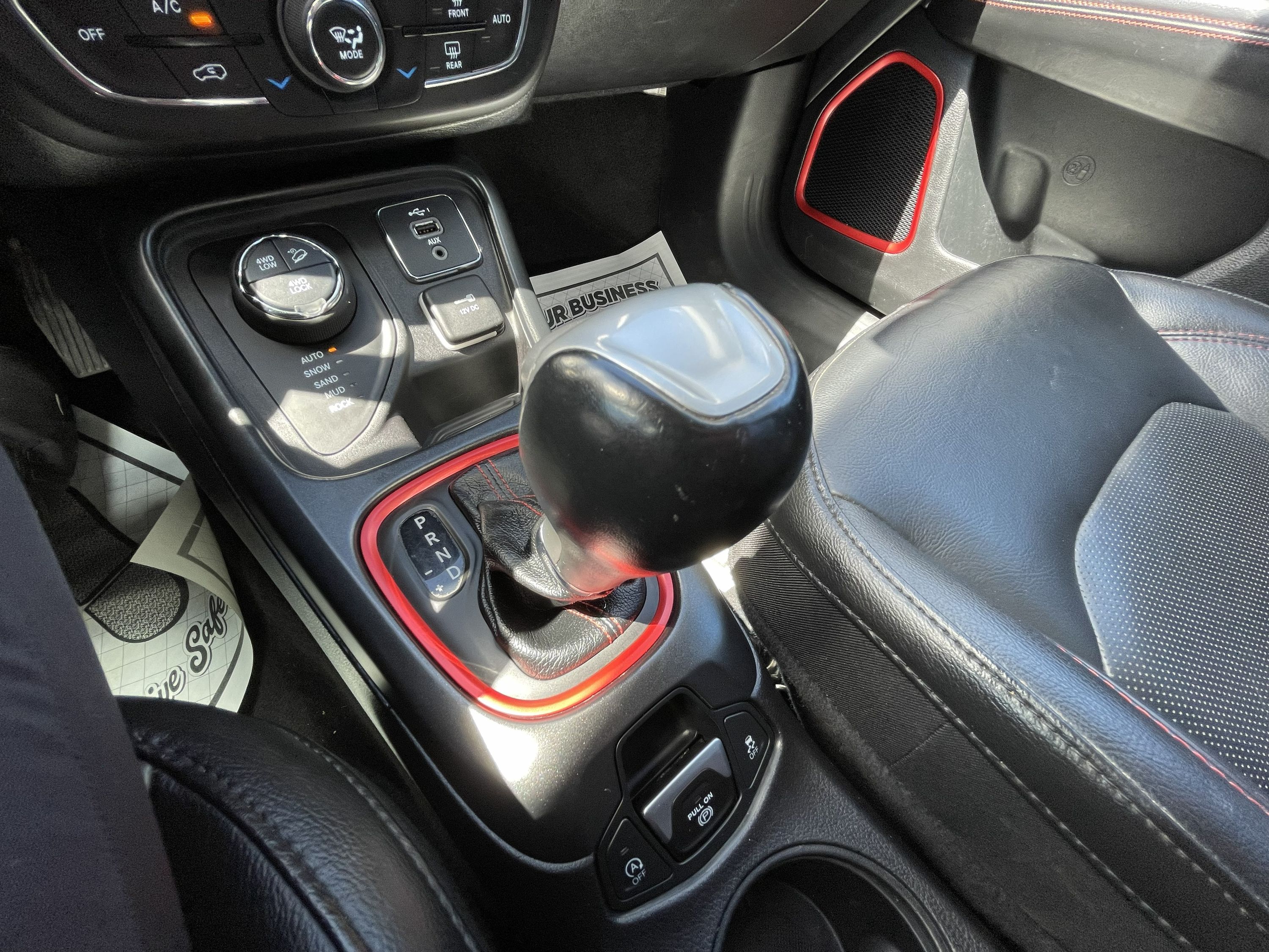 2019 Jeep Compass - Image 28