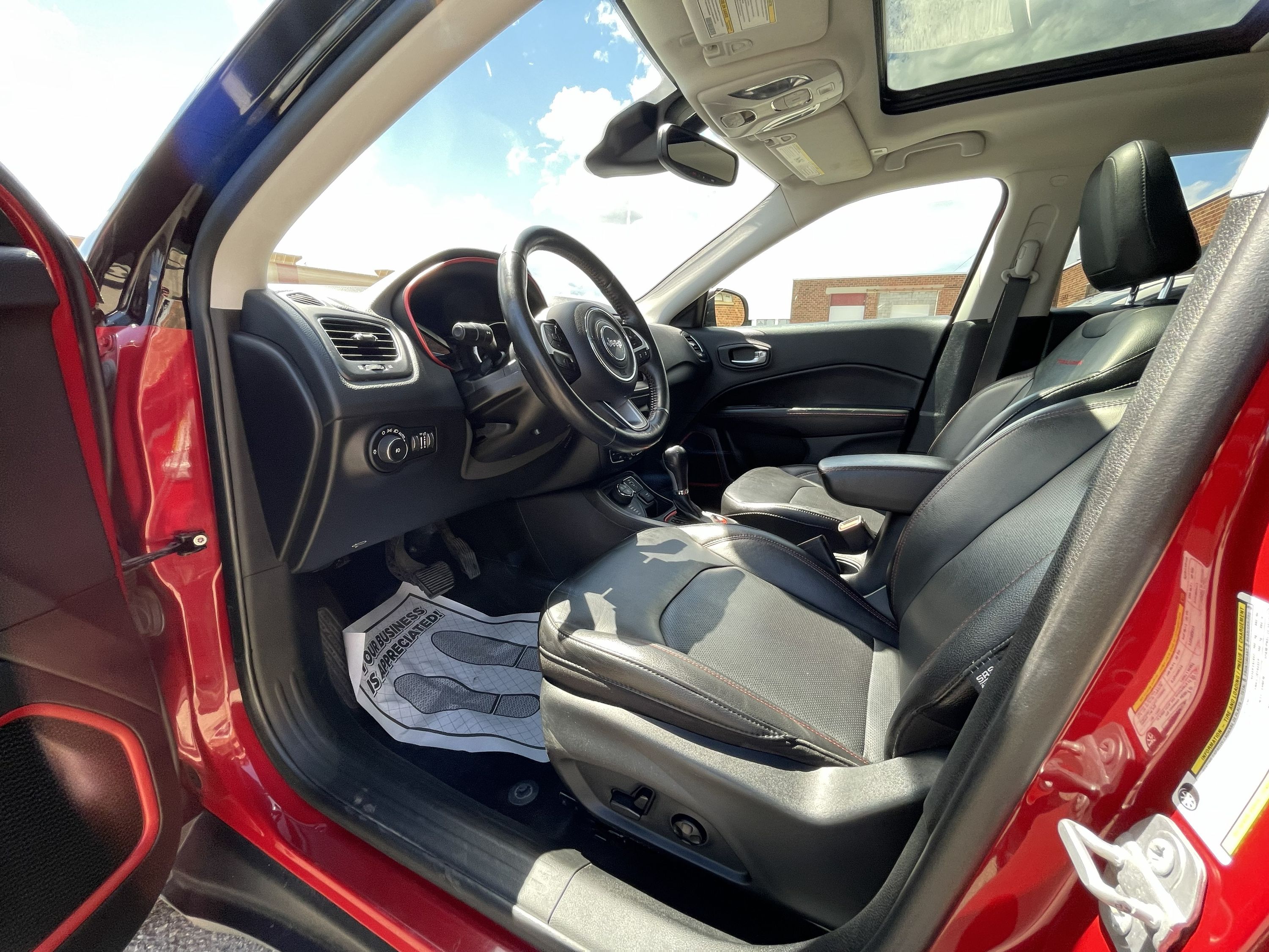 2019 Jeep Compass - Image 11
