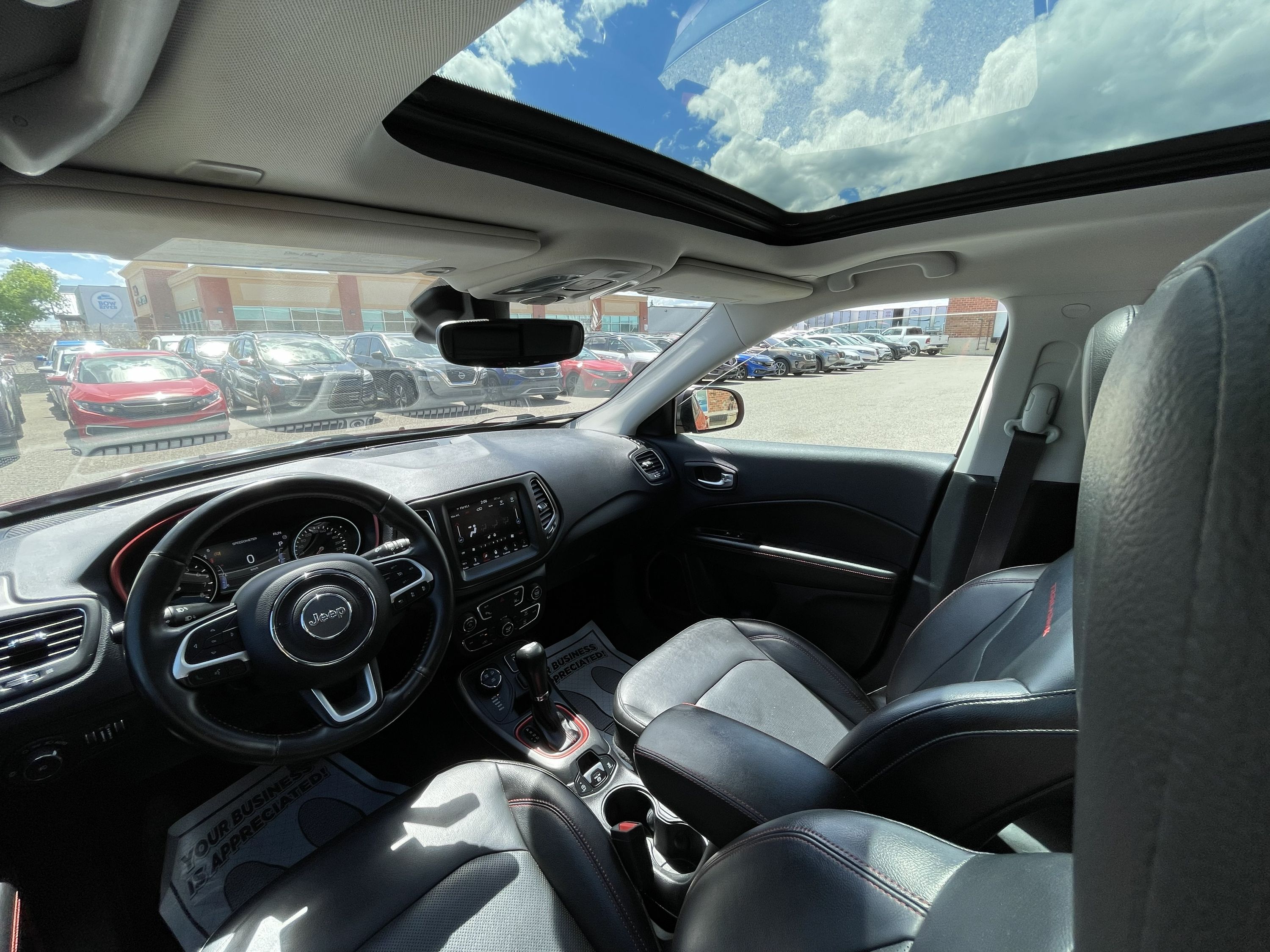 2019 Jeep Compass - Image 17