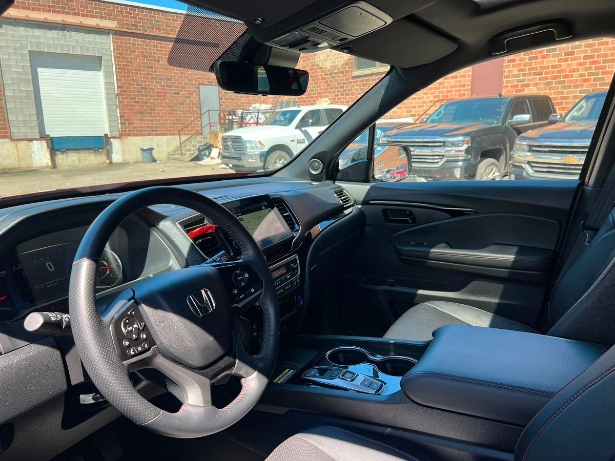 2024 Honda Passport - Image 30