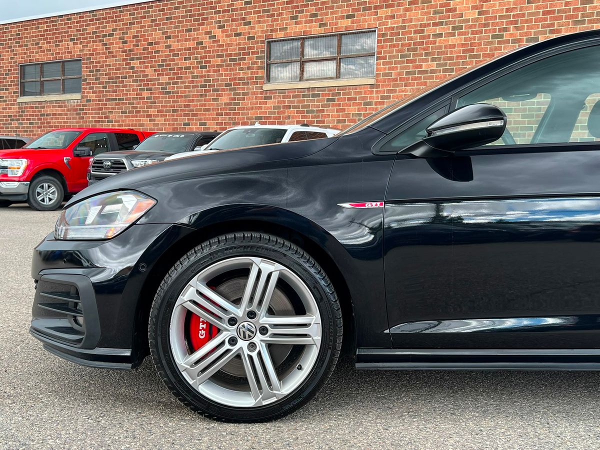 2019 Volkswagen Golf GTI - Image 6