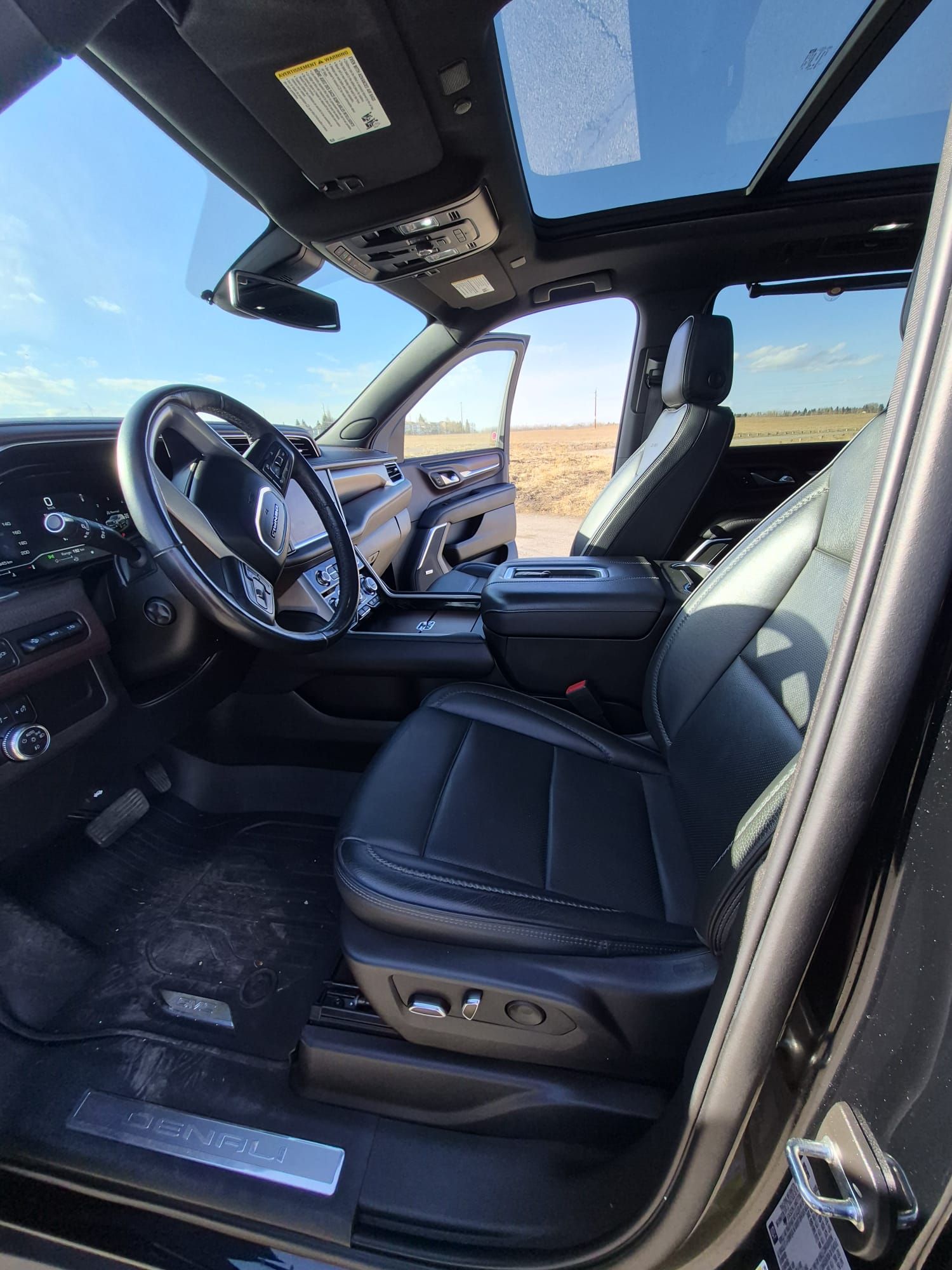 2022 GMC Yukon - Image 36
