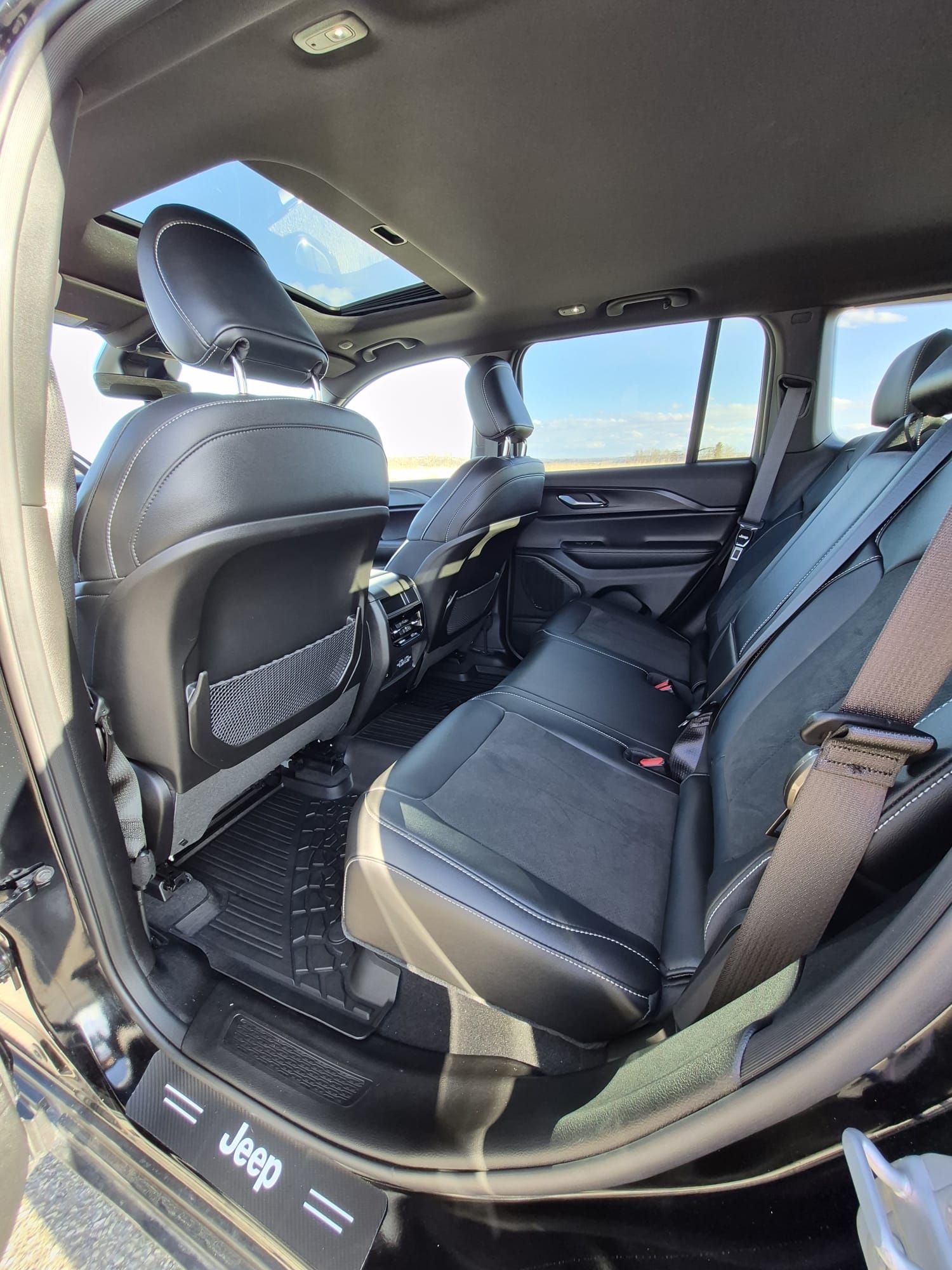 2022 GMC Yukon - Image 28
