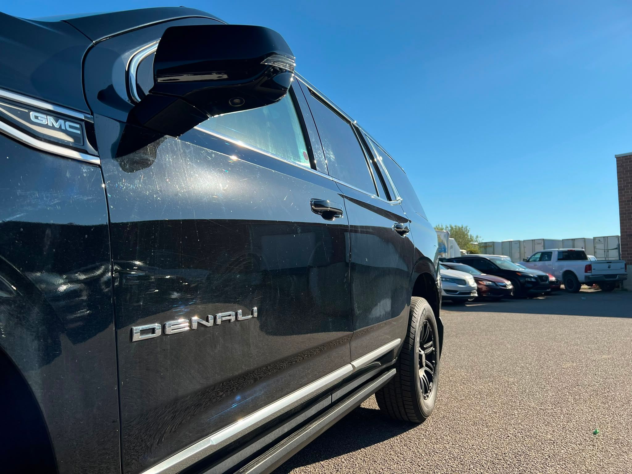 2022 GMC Yukon - Image 6