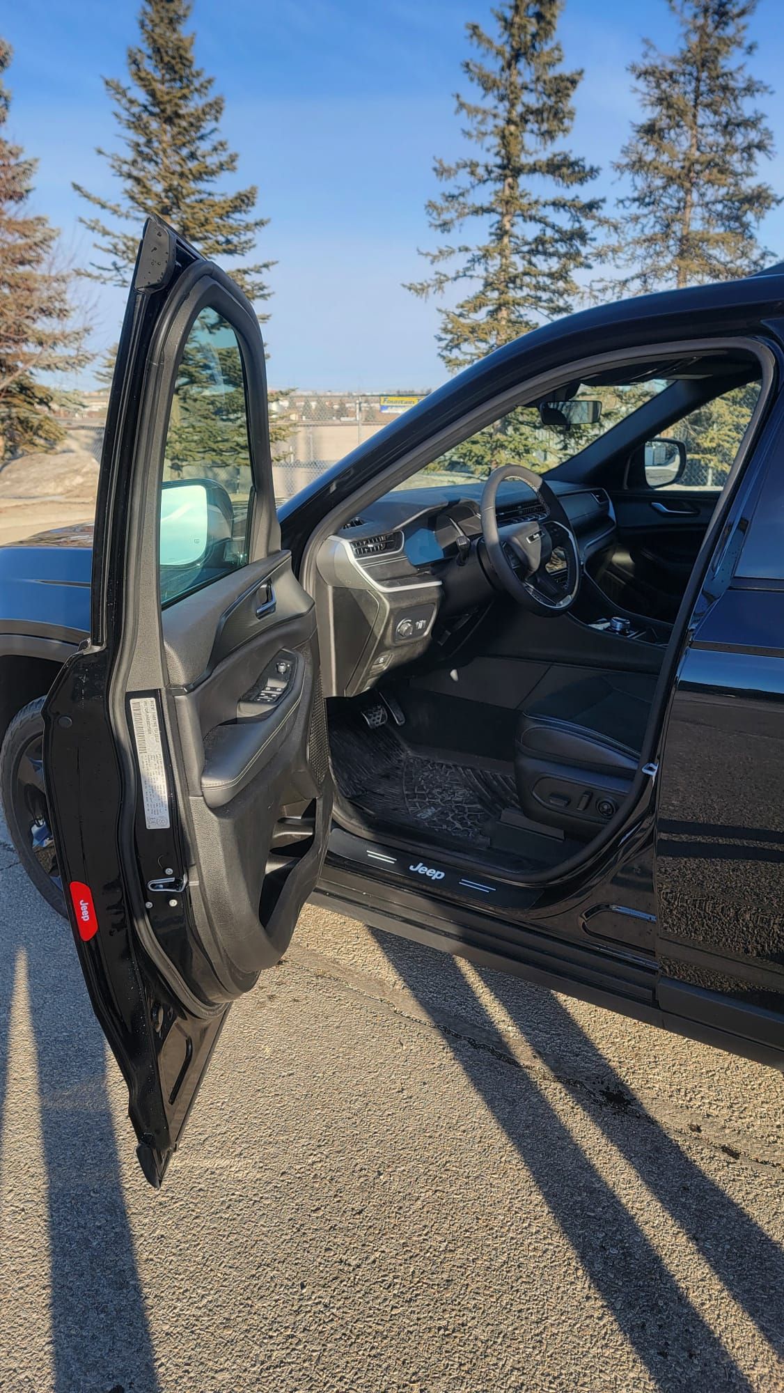 2022 GMC Yukon - Image 26