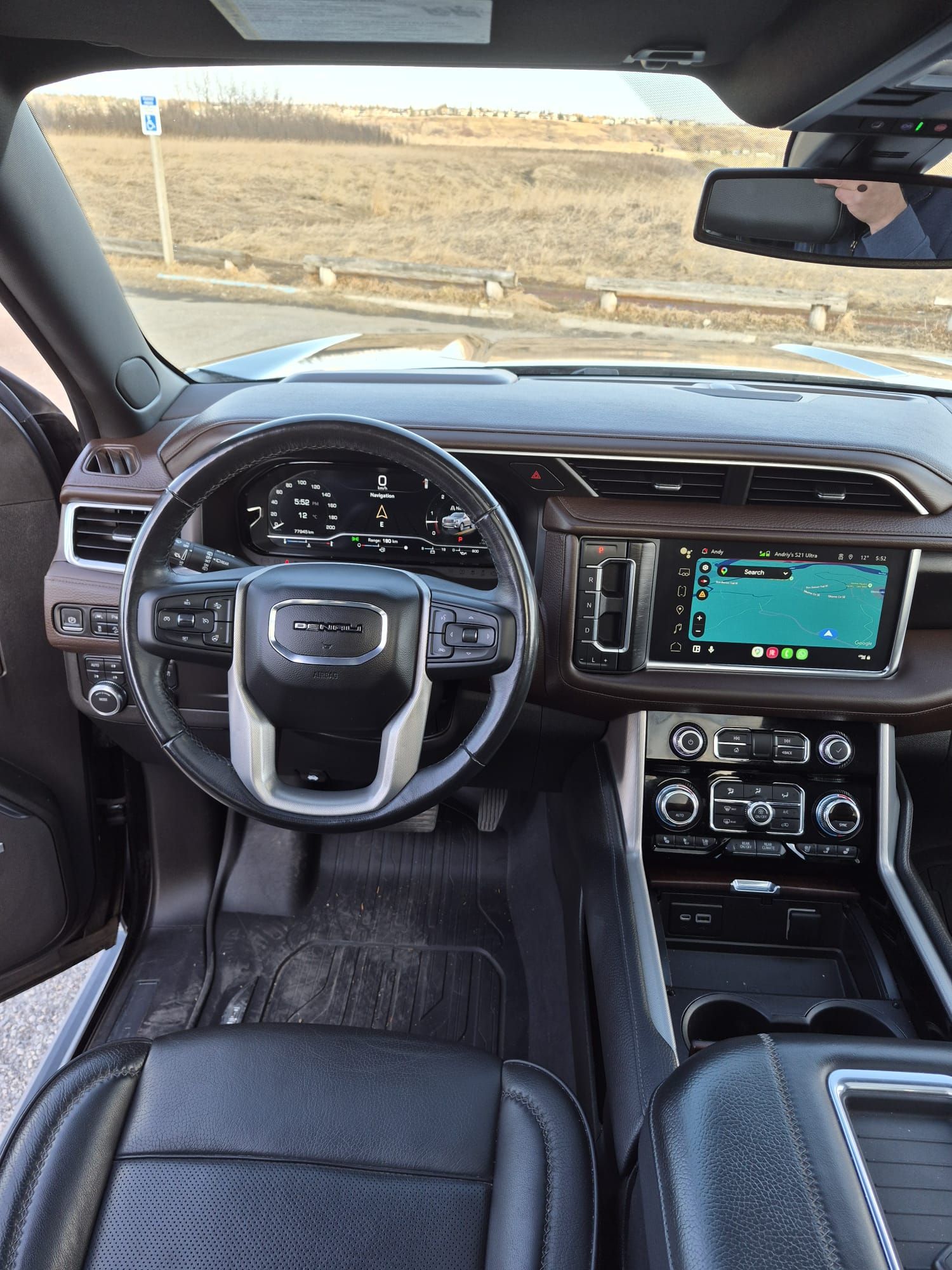2022 GMC Yukon - Image 41