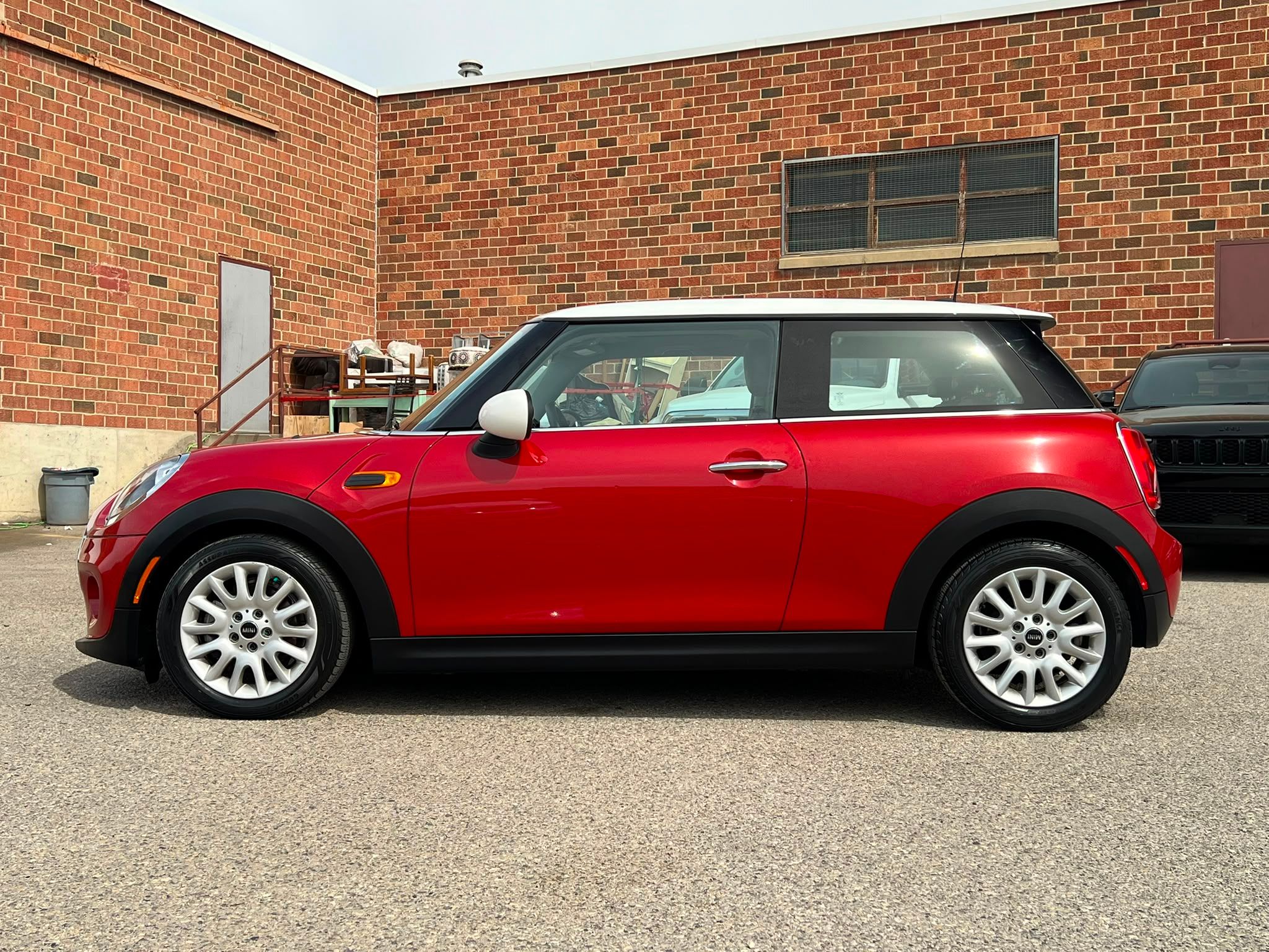 2015 MINI Cooper - Image 10
