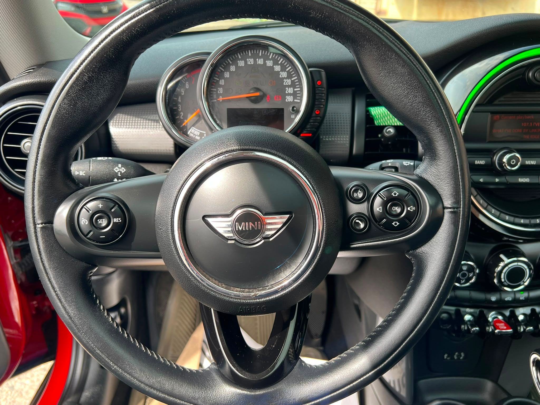 2015 MINI Cooper - Image 14