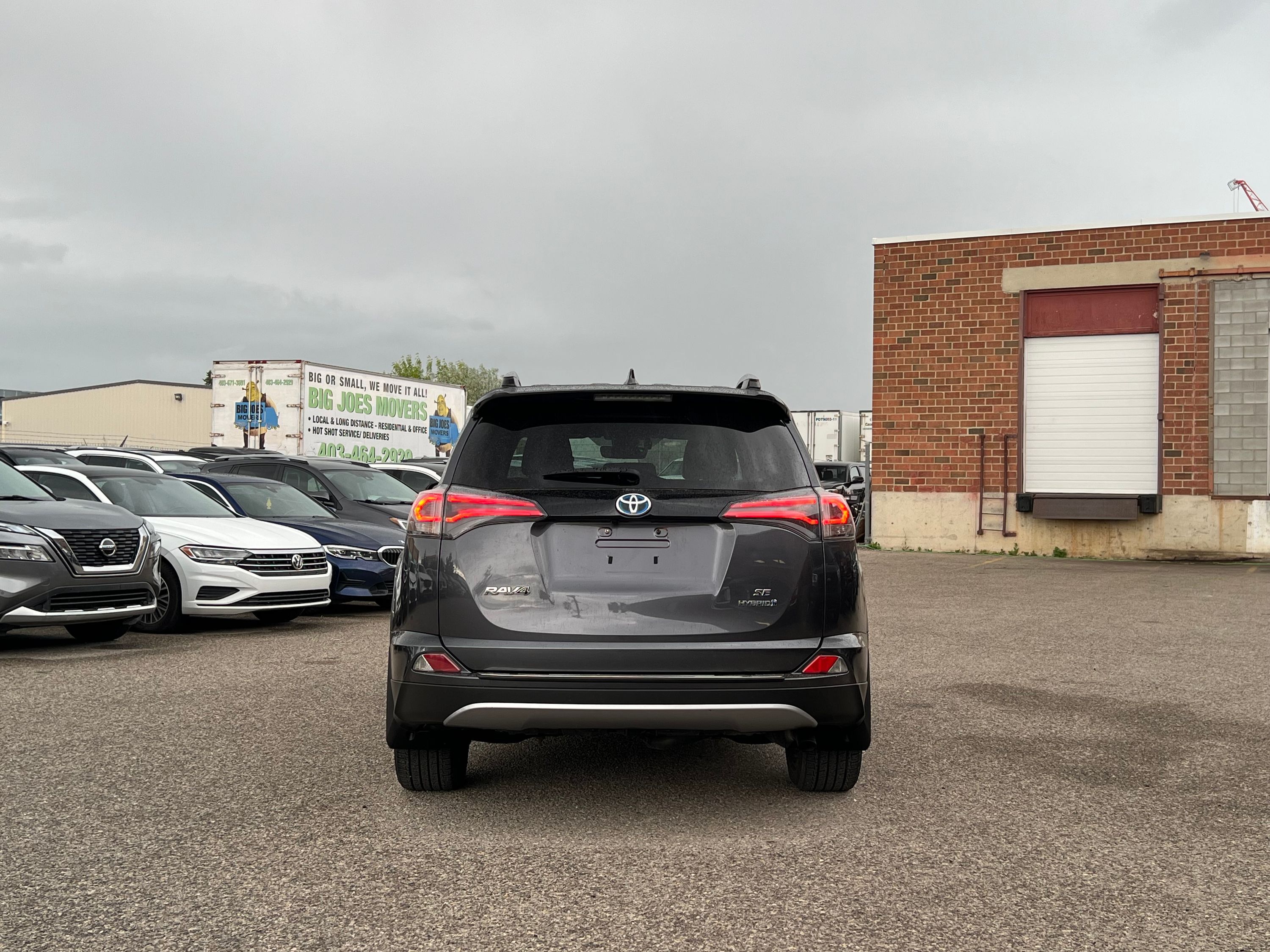 2017 Toyota RAV4 - Image 6