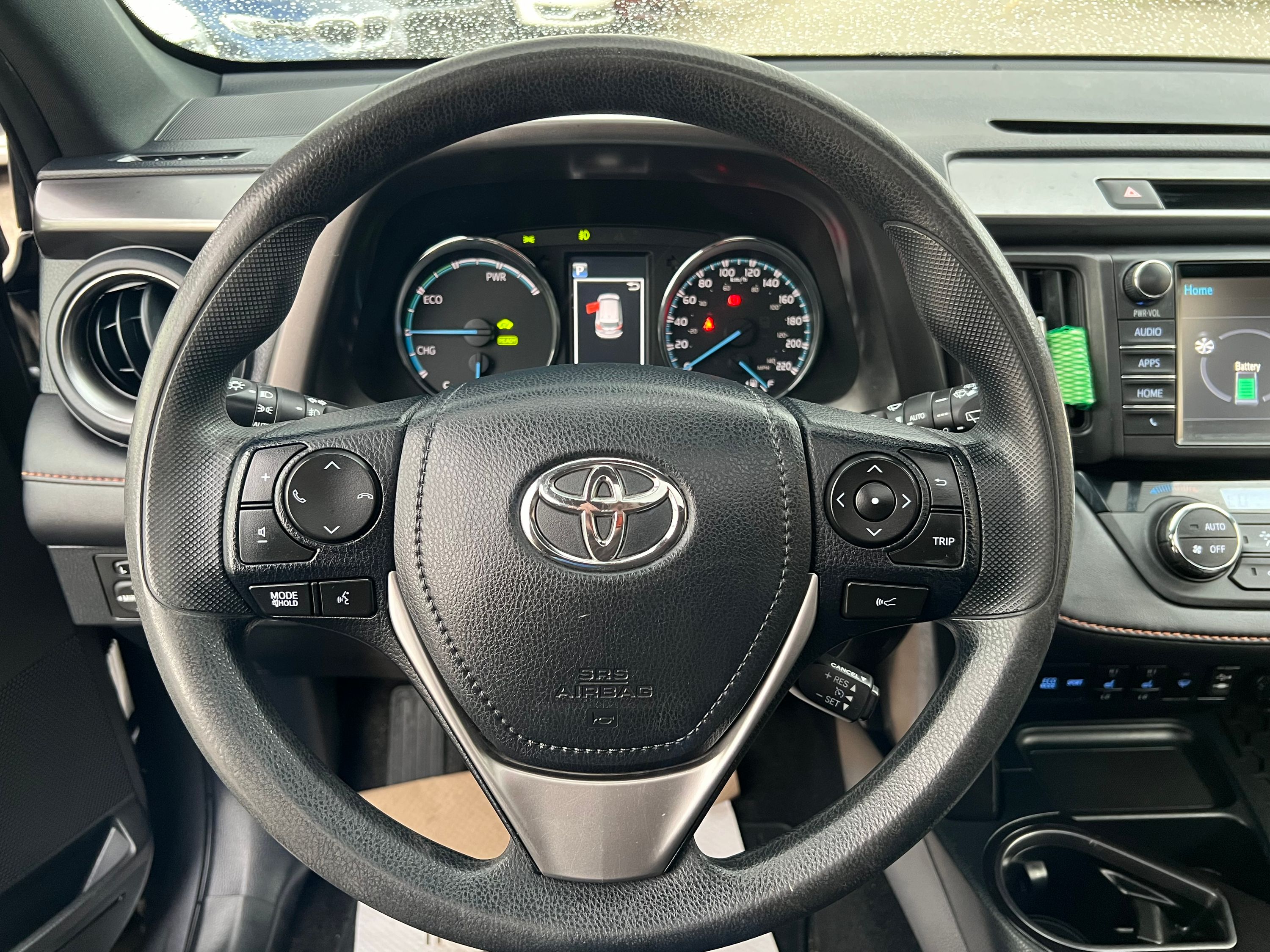 2017 Toyota RAV4 - Image 17