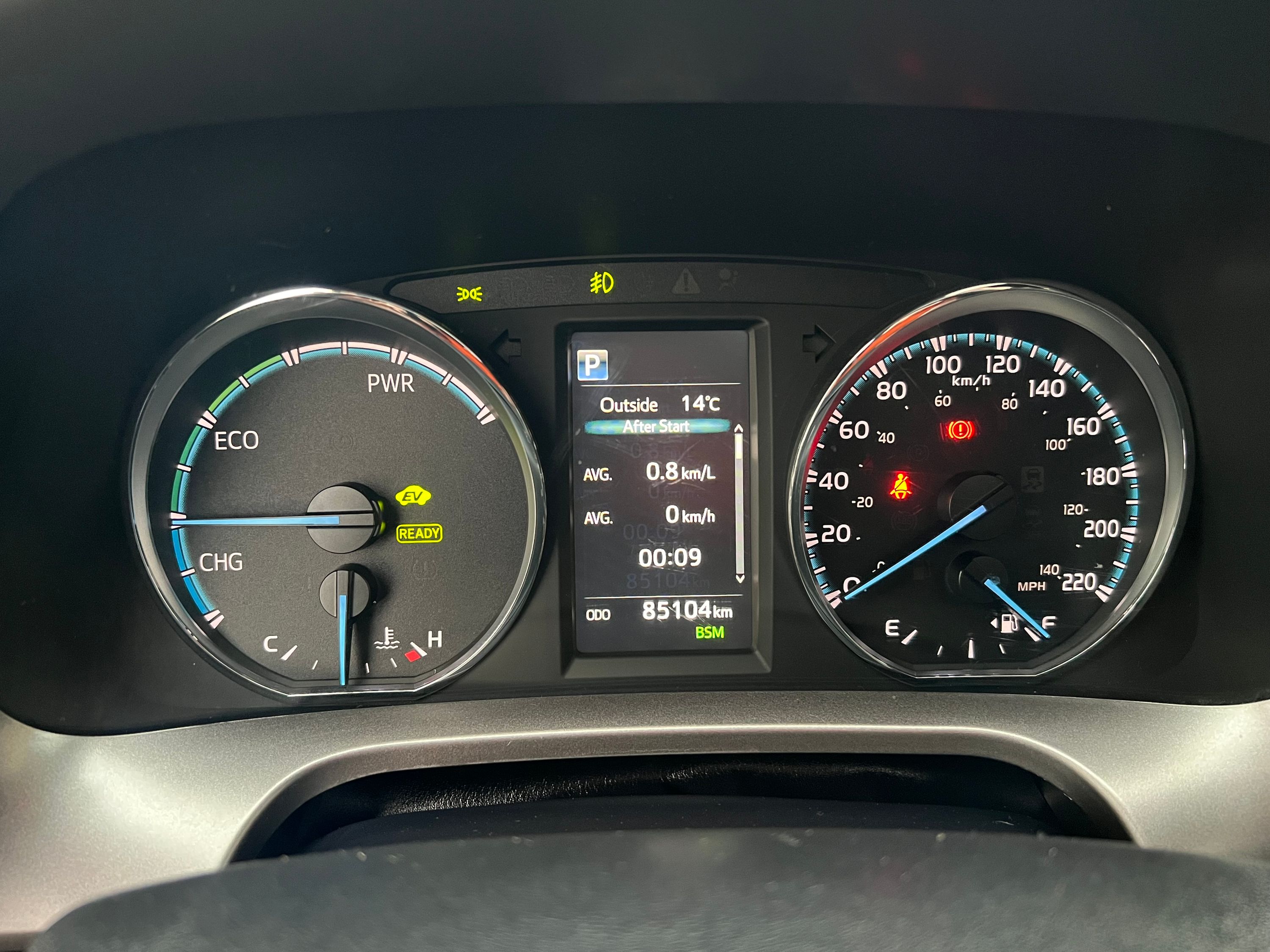 2017 Toyota RAV4 - Image 18