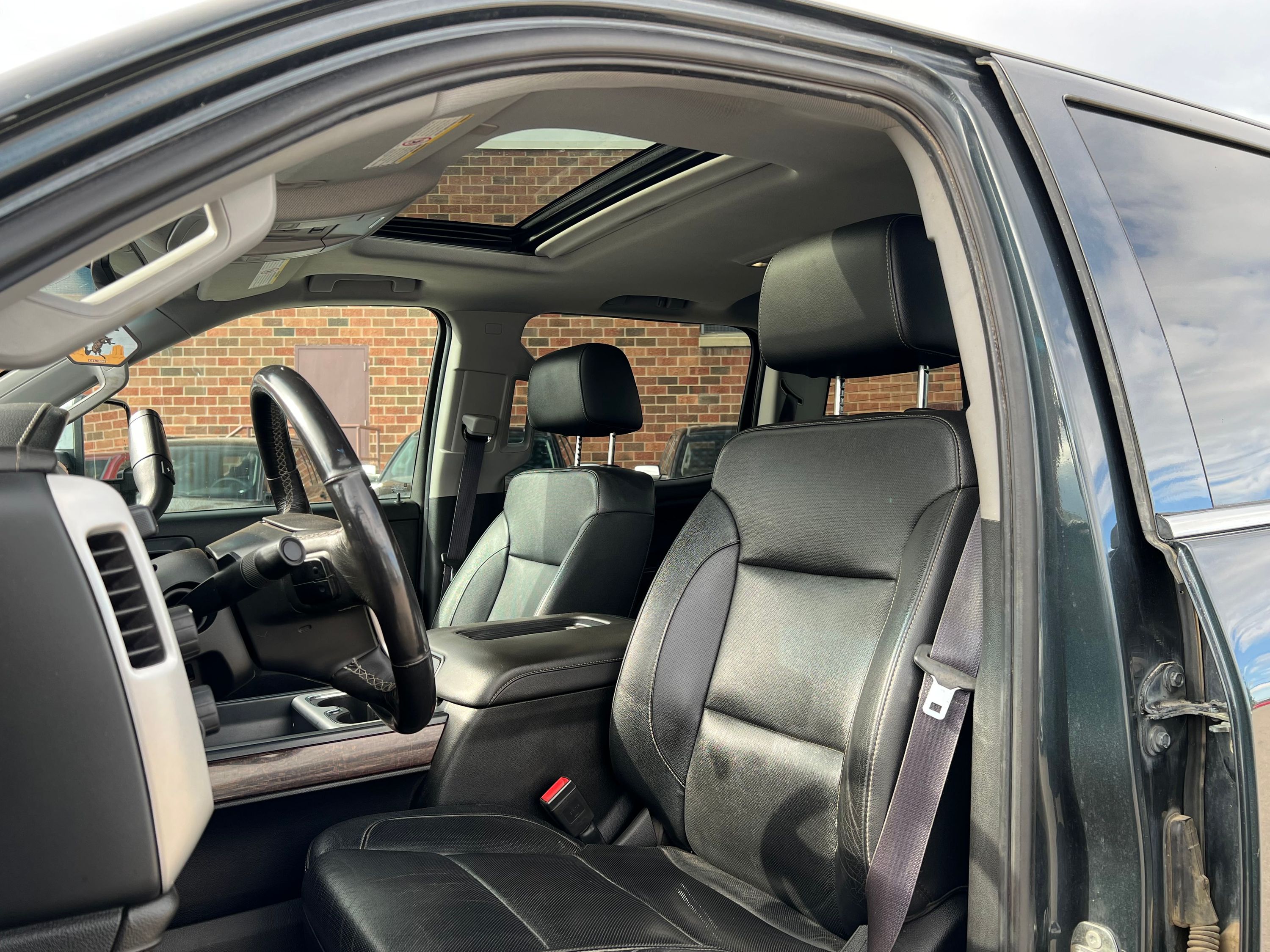 2017 GMC Sierra 3500HD - Image 12