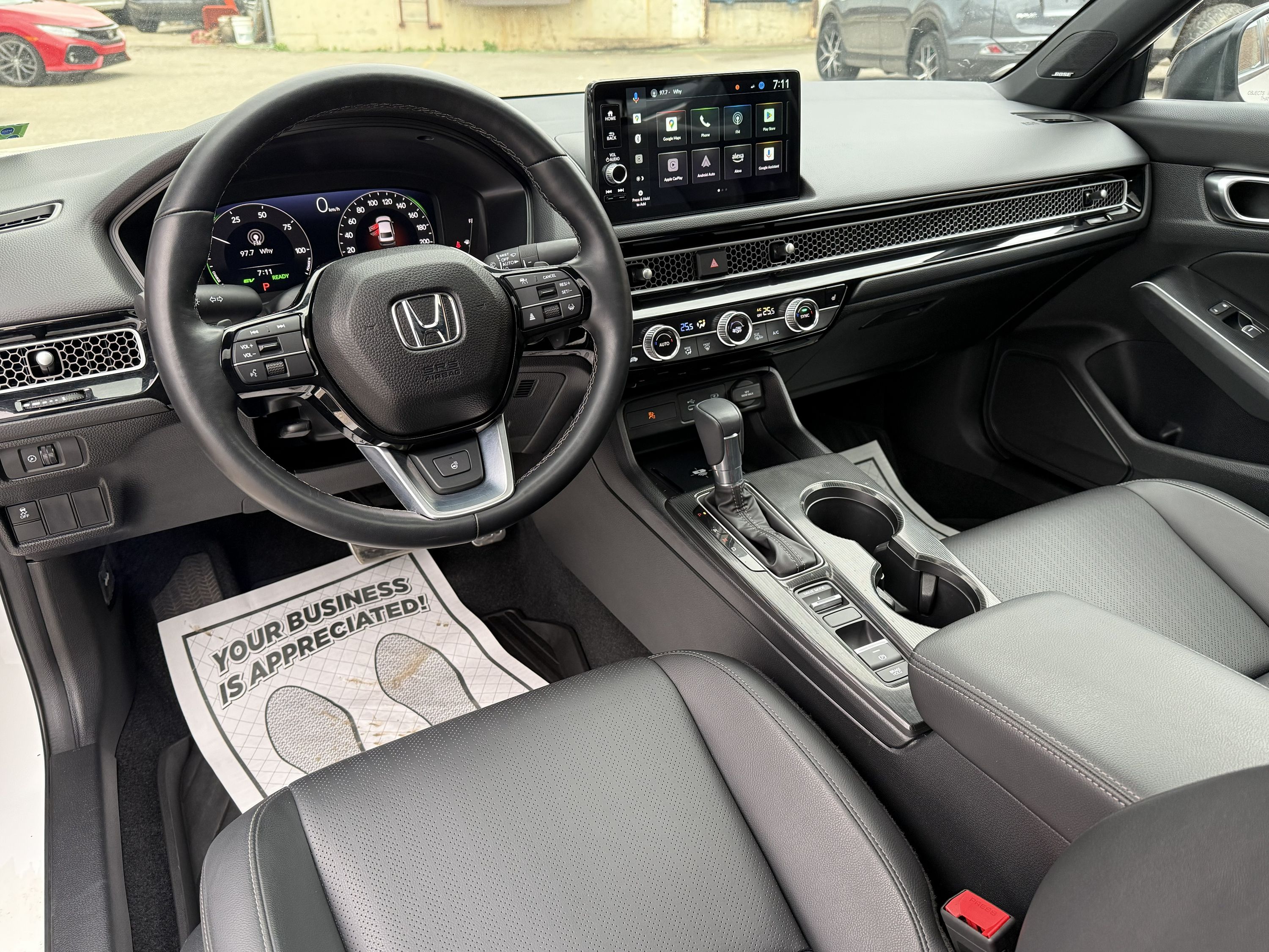 2025 Honda Civic Sedan Hybrid - Image 13
