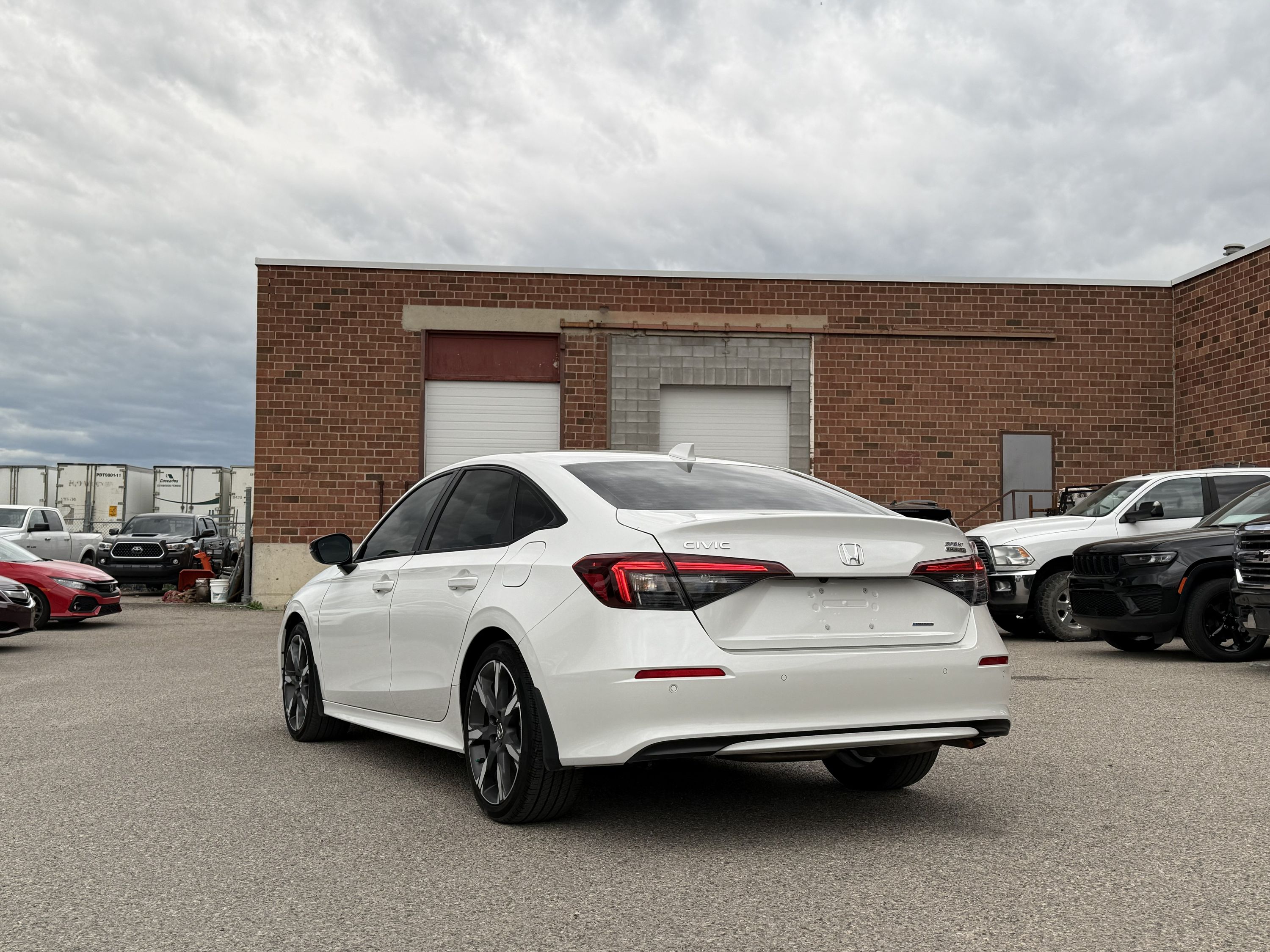 2025 Honda Civic Sedan Hybrid - Image 5