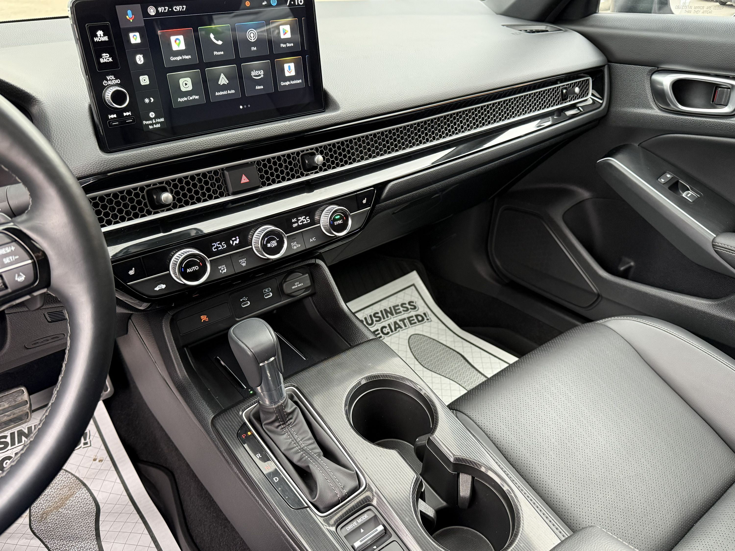 2025 Honda Civic Sedan Hybrid - Image 19