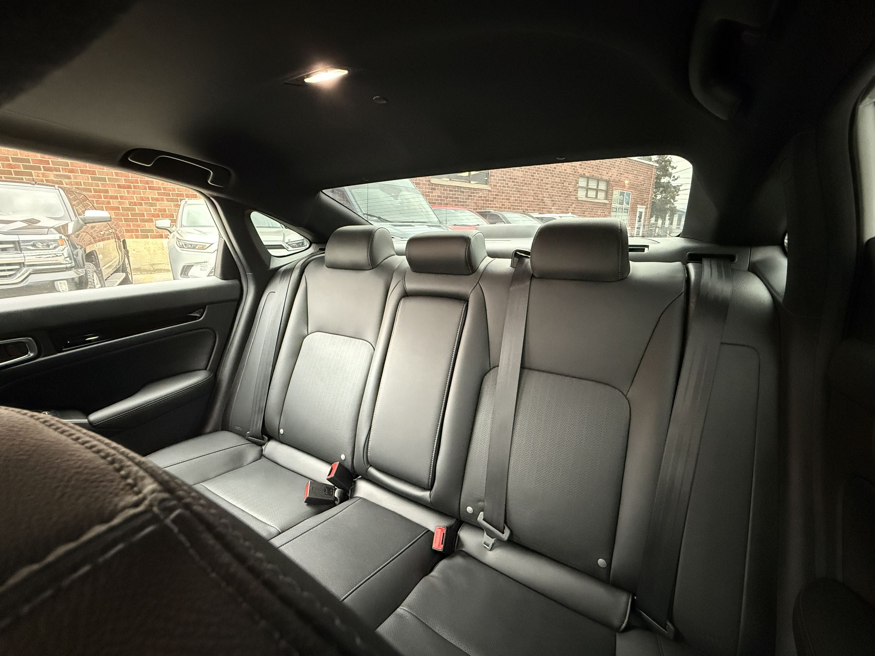 2025 Honda Civic Sedan Hybrid - Image 15