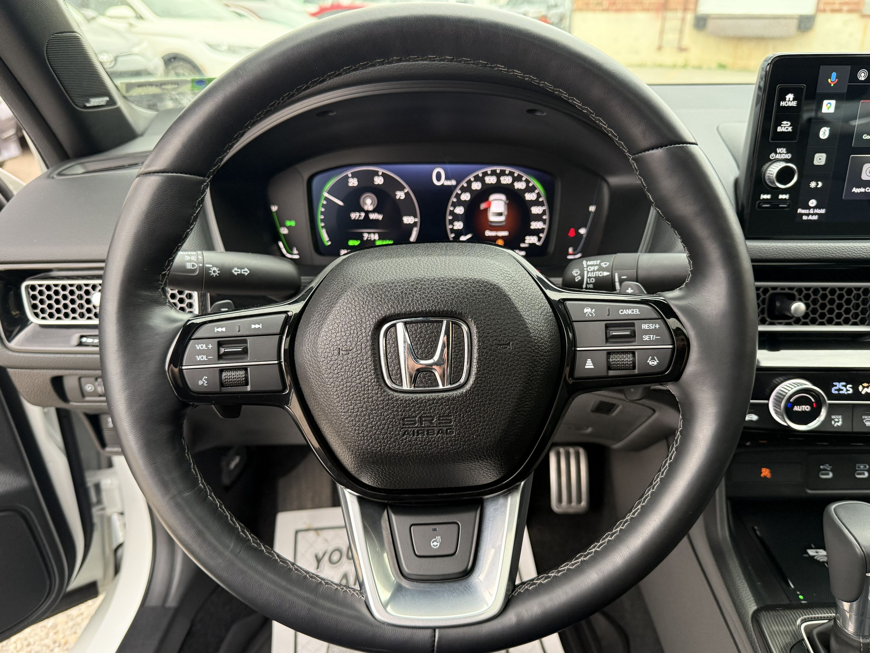 2025 Honda Civic Sedan Hybrid - Image 17