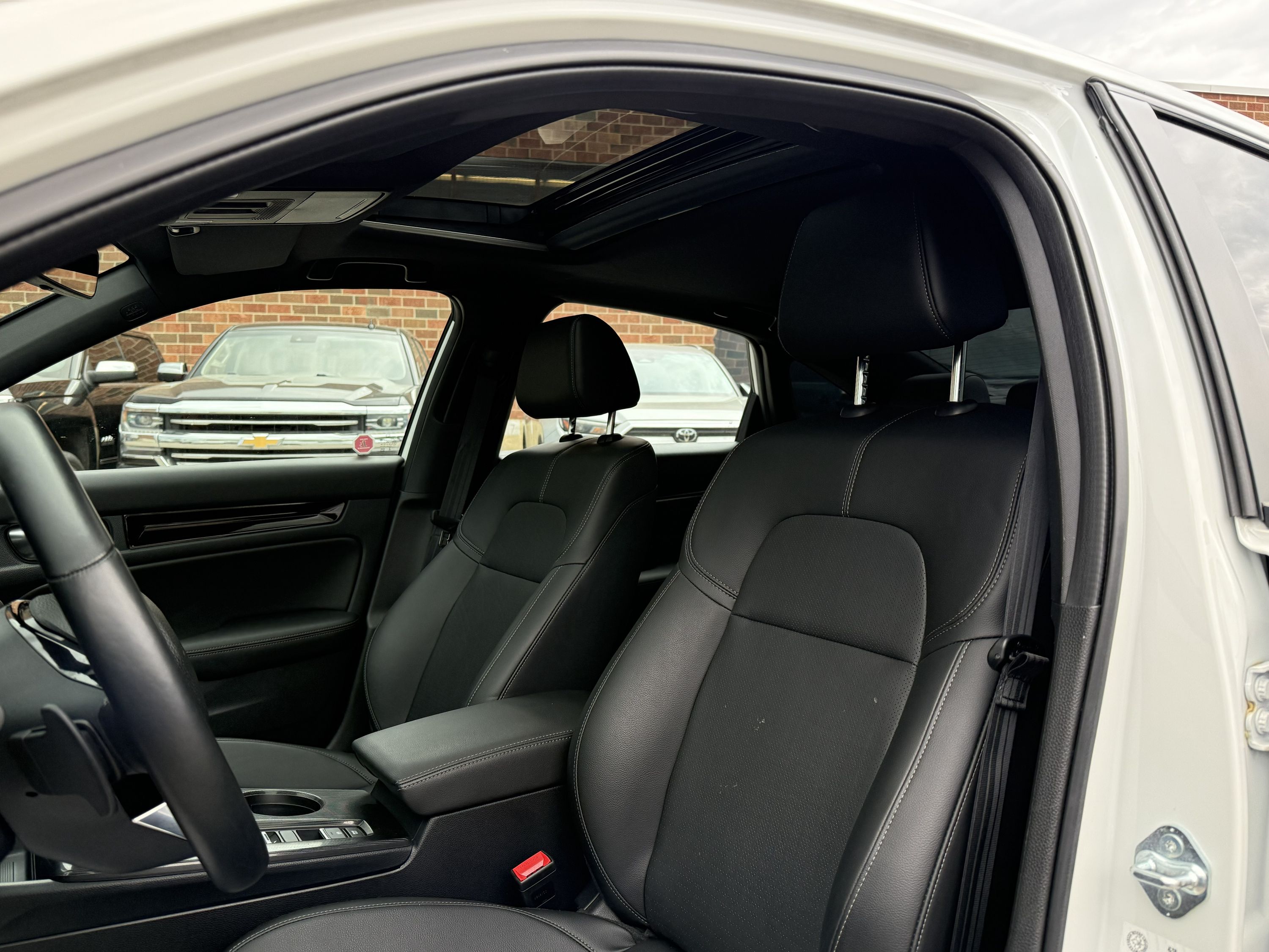 2025 Honda Civic Sedan Hybrid - Image 12