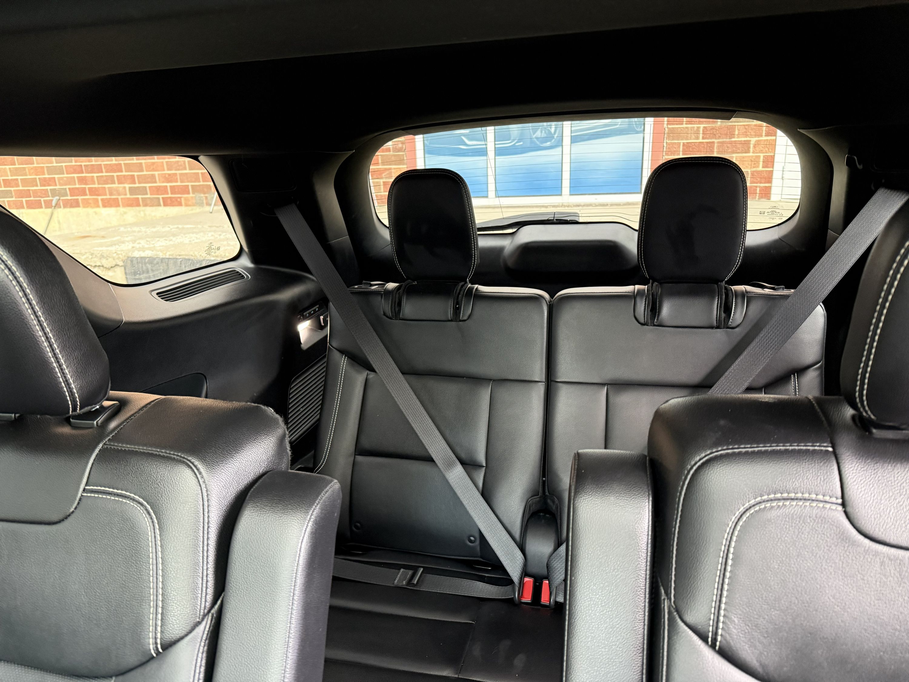 2020 Ford Explorer - Image 11