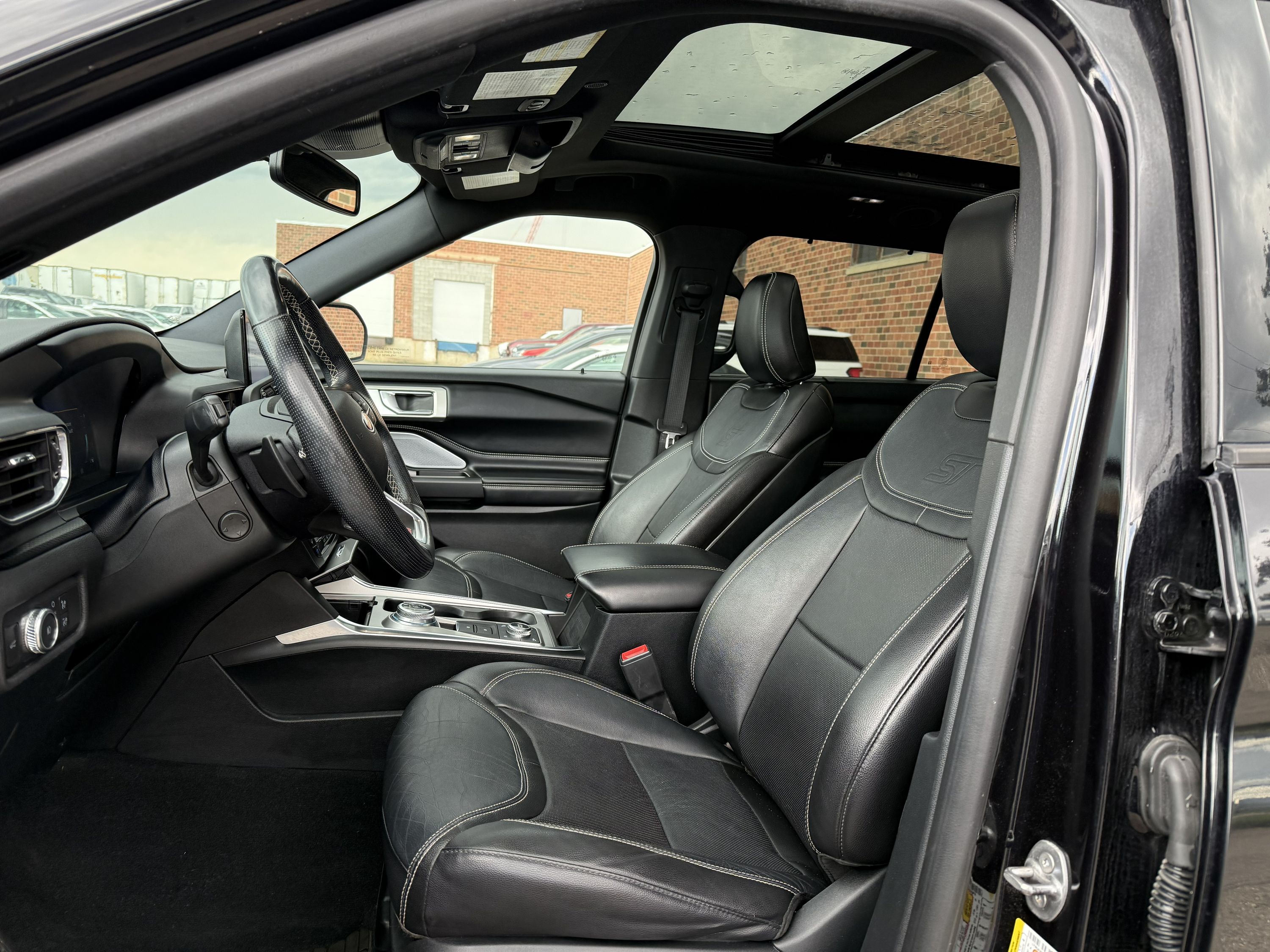 2020 Ford Explorer - Image 22