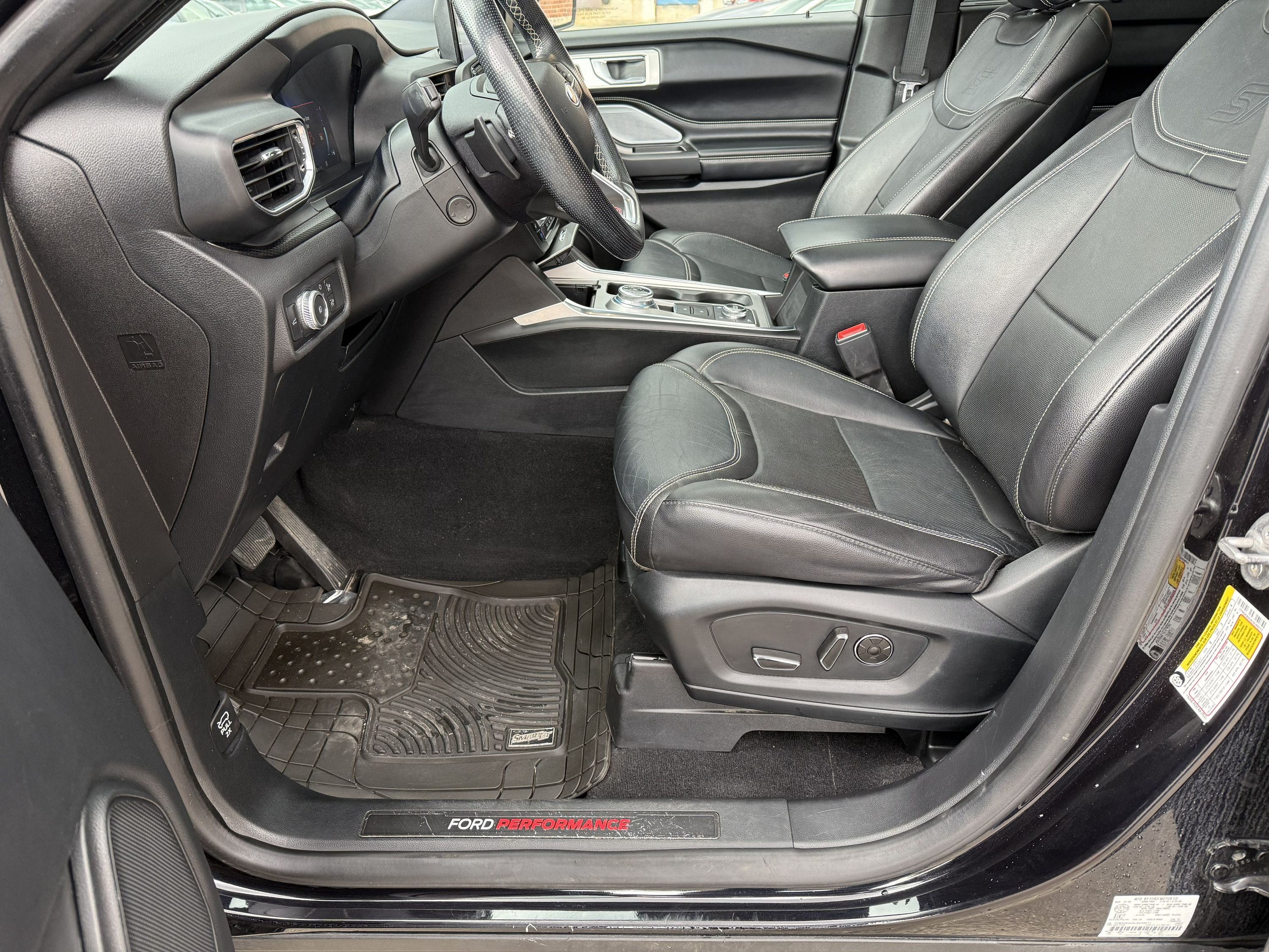 2020 Ford Explorer - Image 21