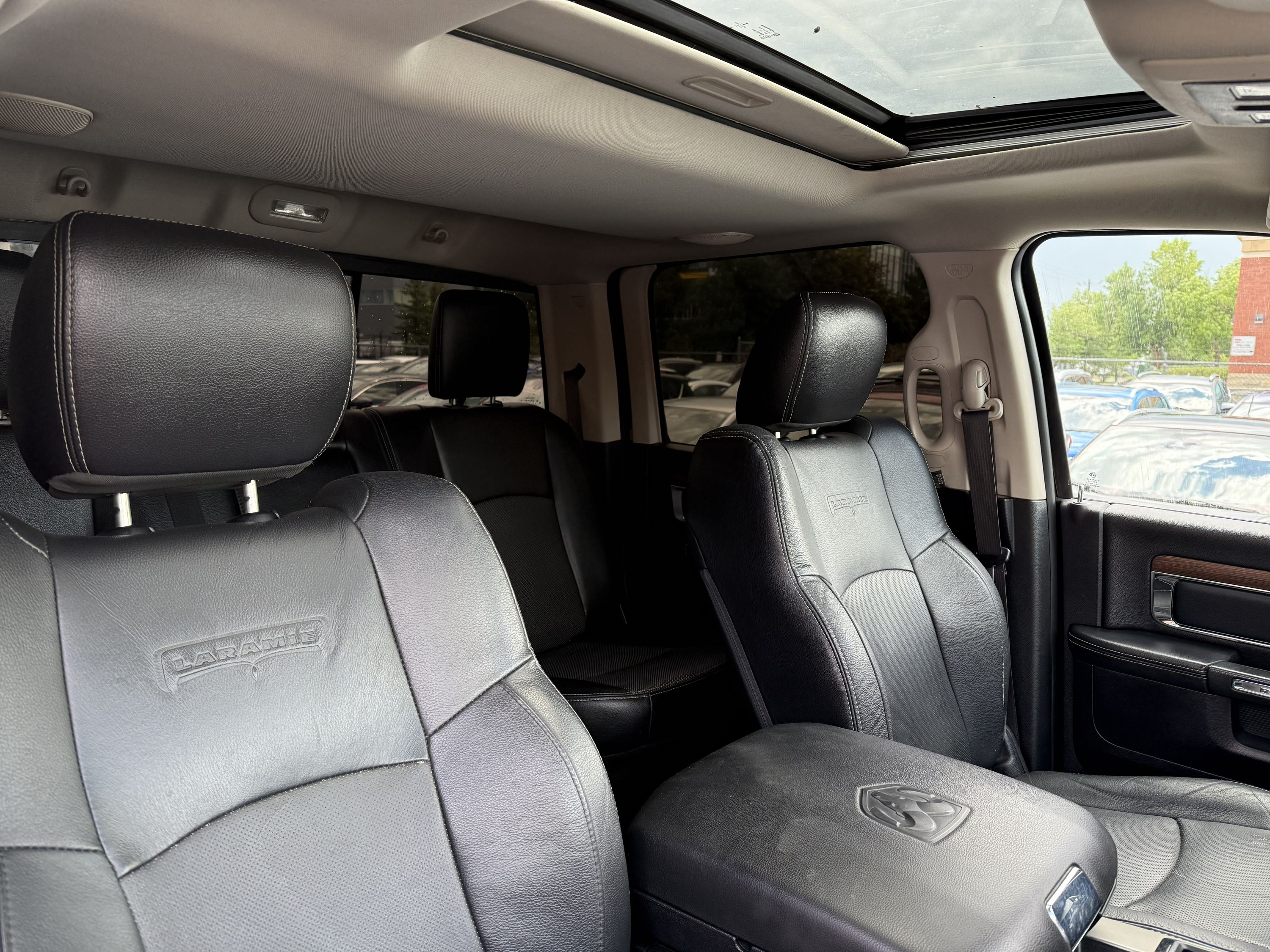 2015 RAM Ram 3500 - Image 16