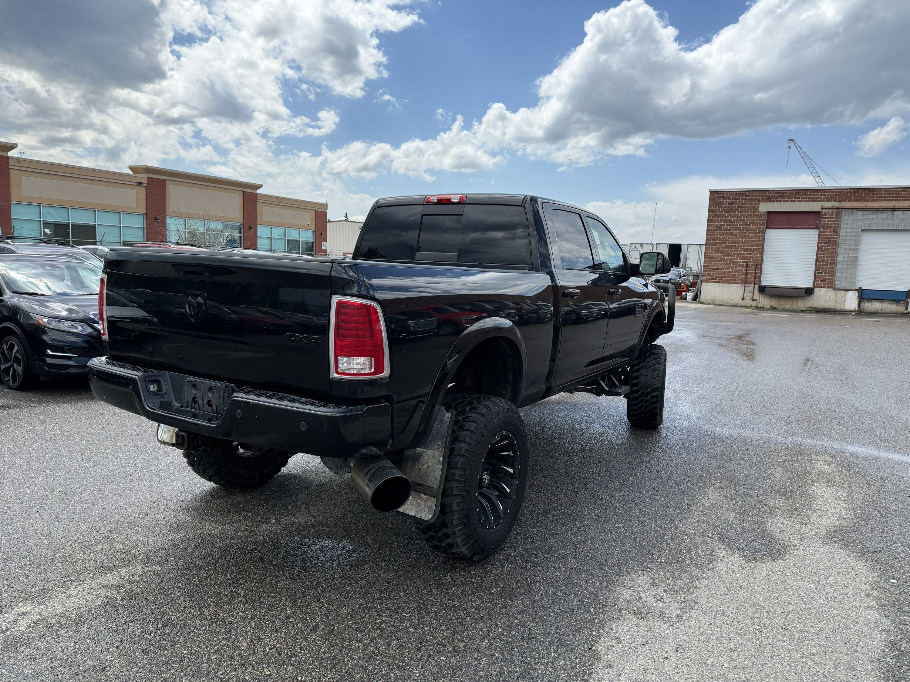 2015 RAM Ram 3500 - Image 10