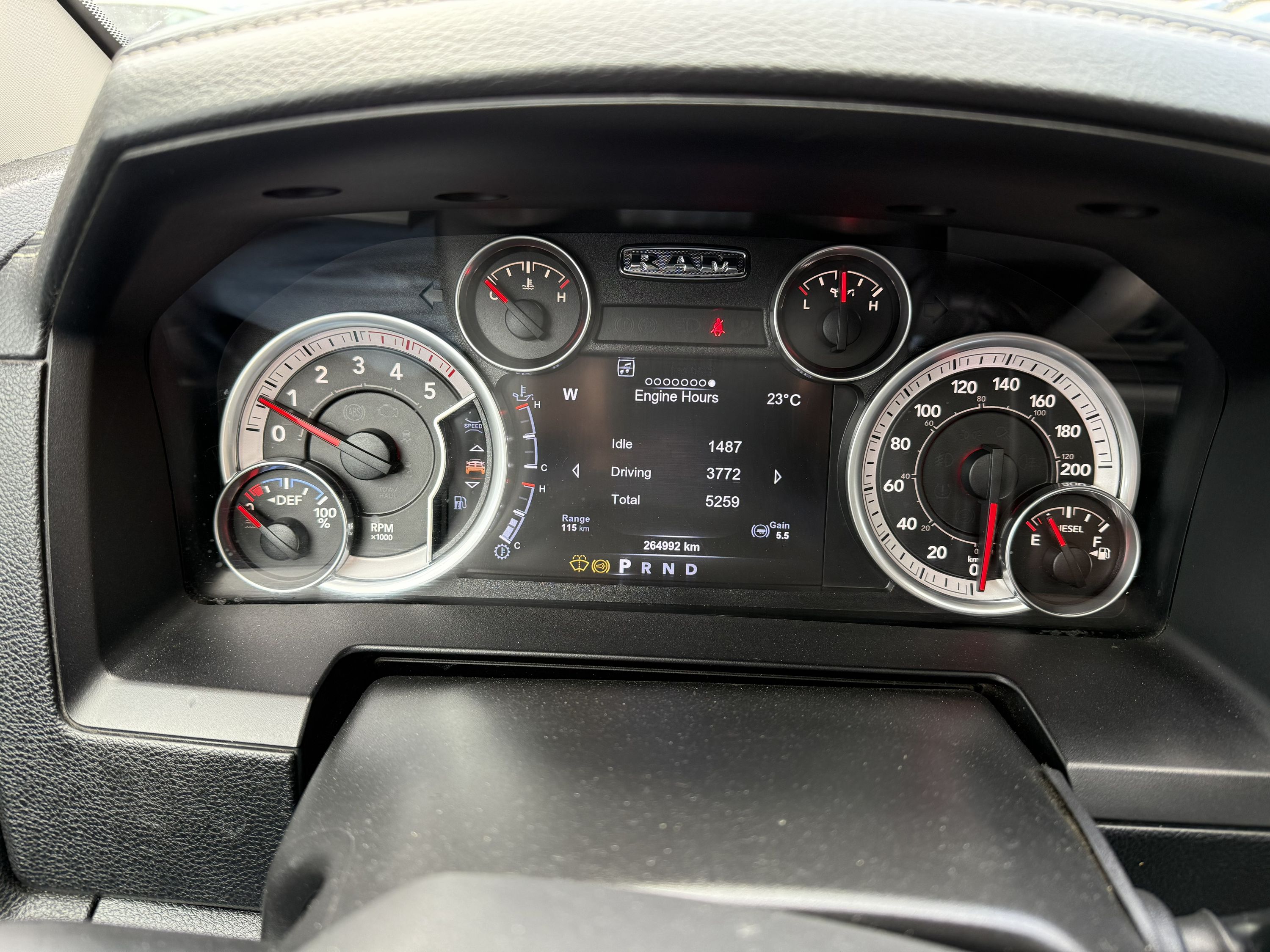 2015 RAM Ram 3500 - Image 29
