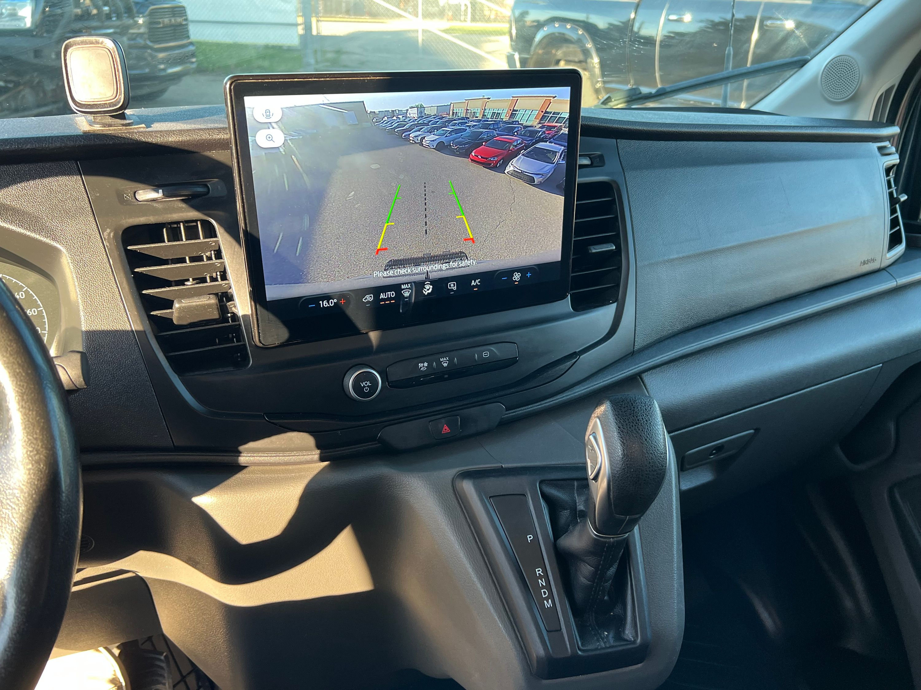 2022 Ford Transit Van - Image 19