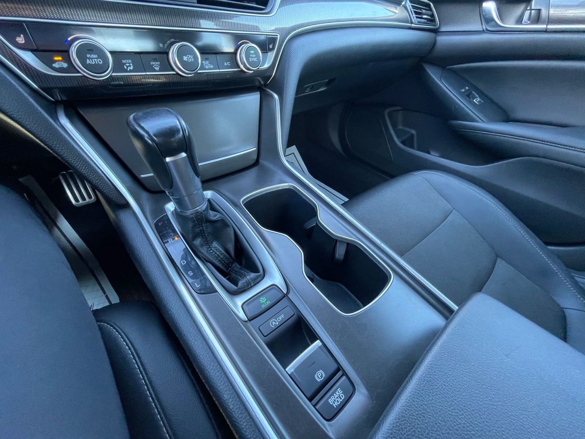2021 Honda Accord - Image 19