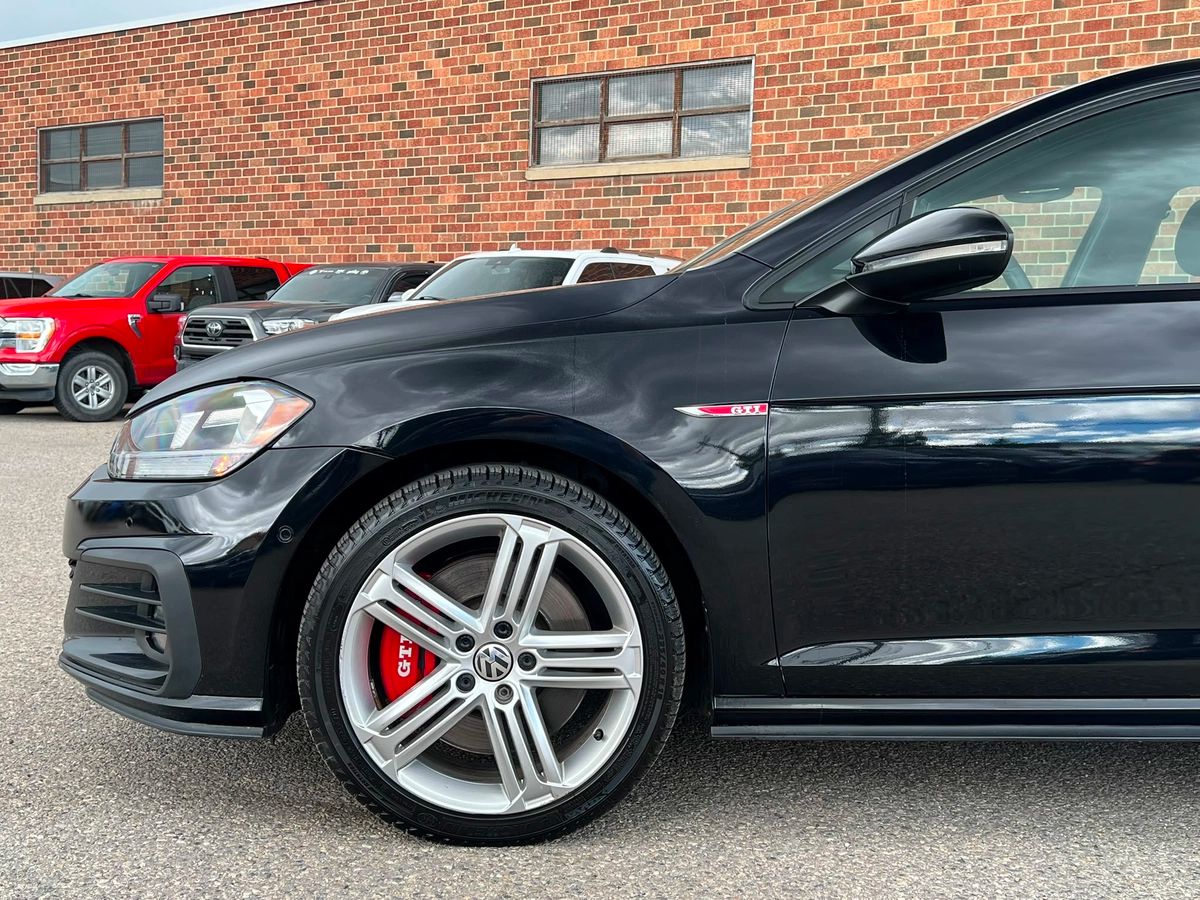 2019 Volkswagen Golf GTI Base - Image 10