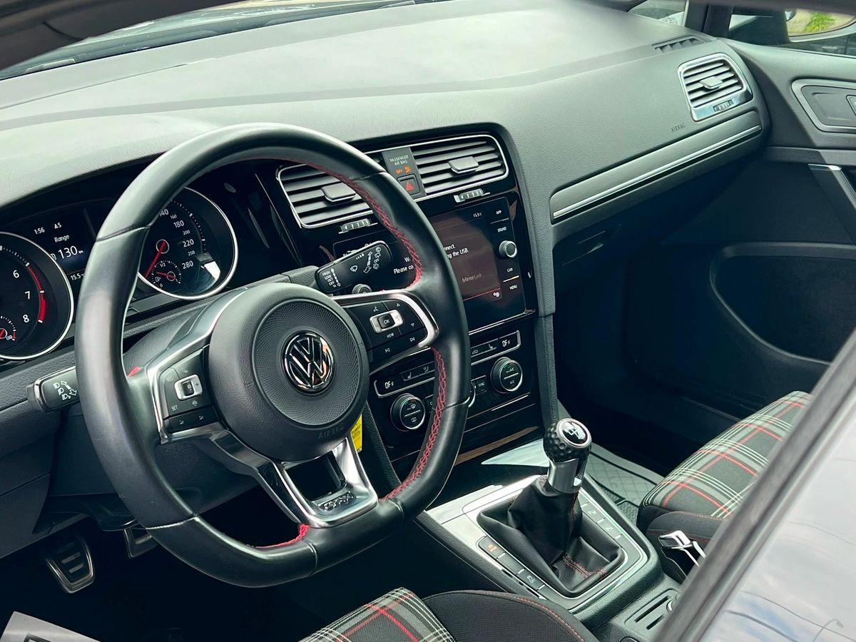 2019 Volkswagen Golf GTI Base - Image 24