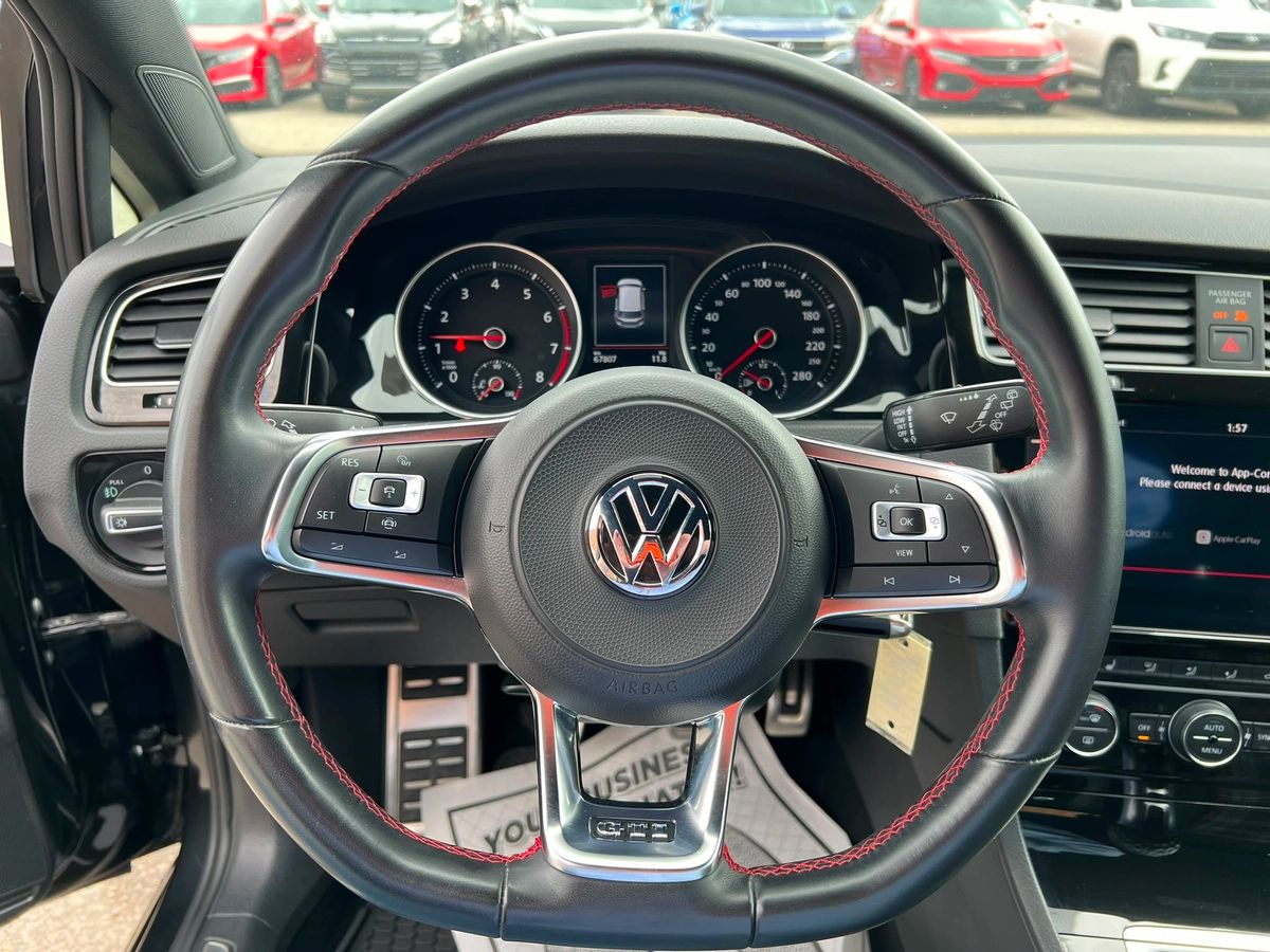 2019 Volkswagen Golf GTI Base - Image 17