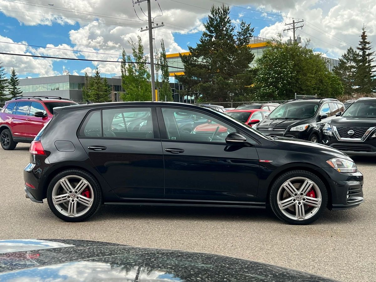 2019 Volkswagen Golf GTI Base - Image 4