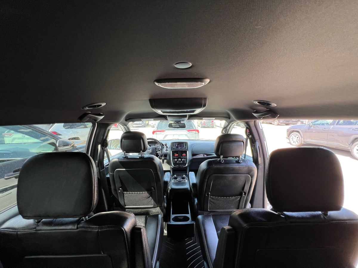 2020 Dodge Grand Caravan - Image 17