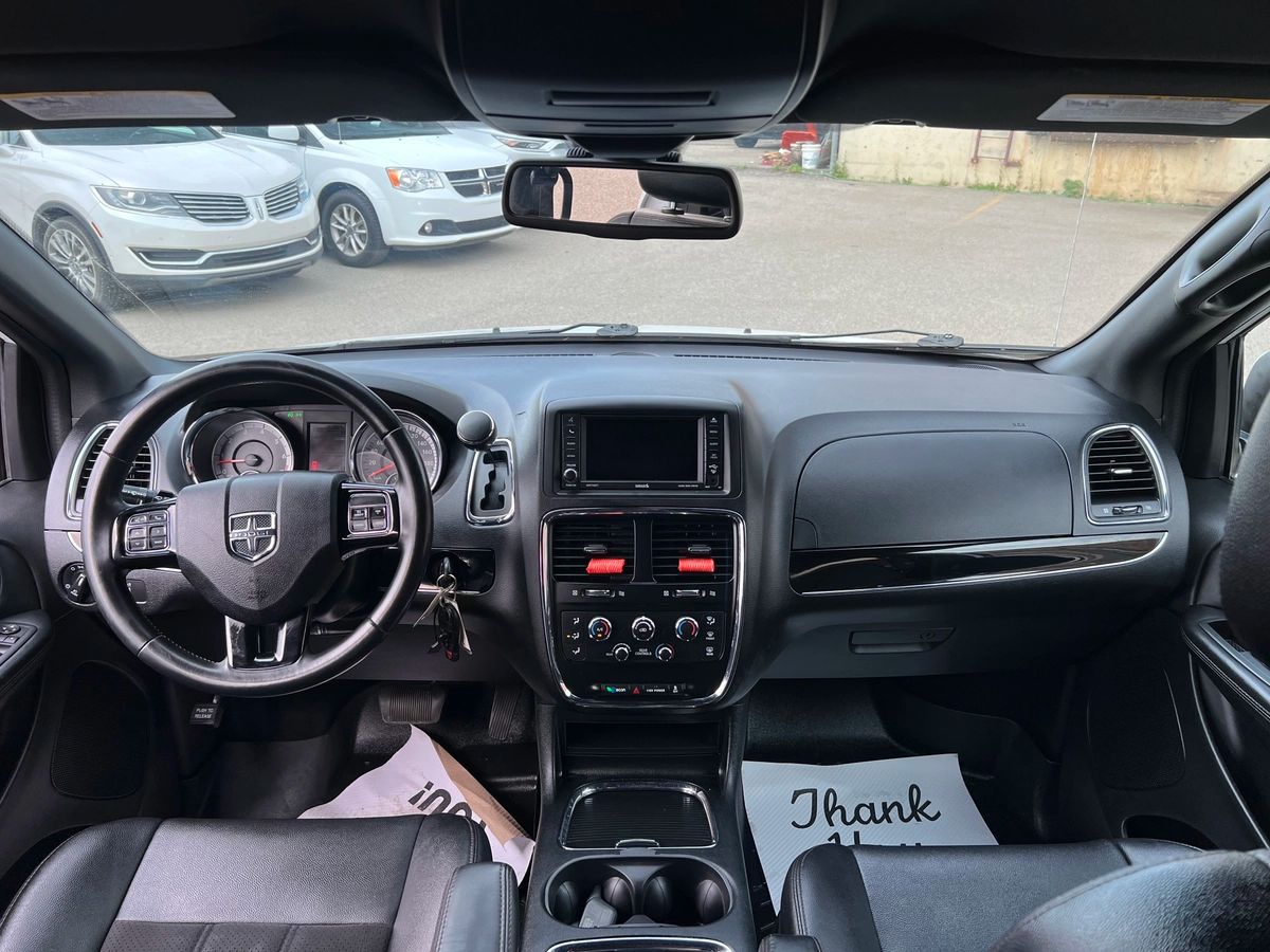 2020 Dodge Grand Caravan - Image 12