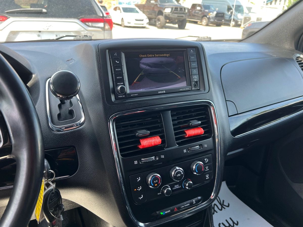2020 Dodge Grand Caravan - Image 10