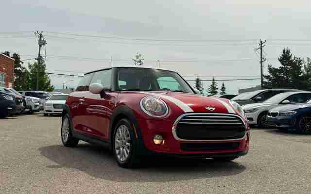 2015 MINI Cooper Base - Request more images