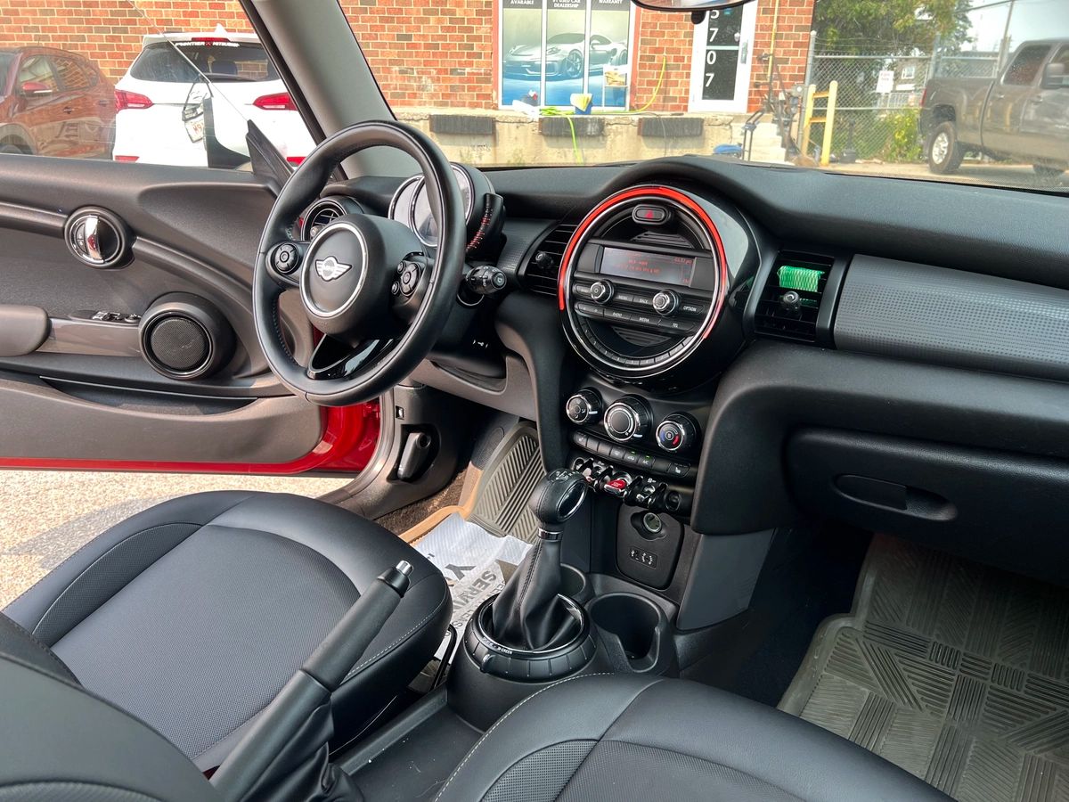 2015 MINI Cooper Base - Image 13